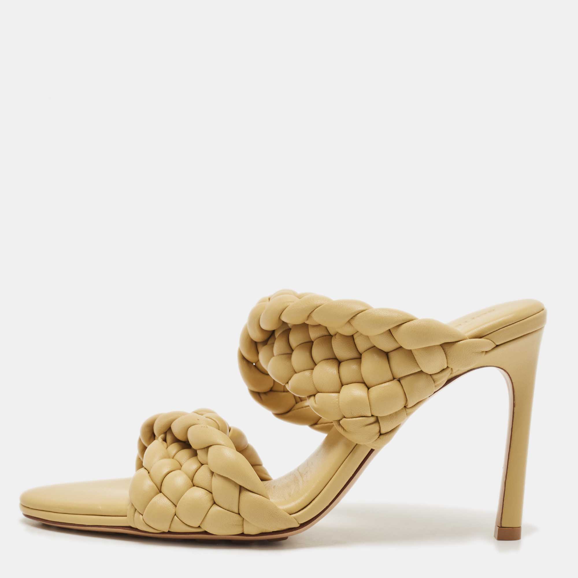 مملوكة مسبقًا Bottega Veneta Yellow Leather Braided Accents Slides Size 38