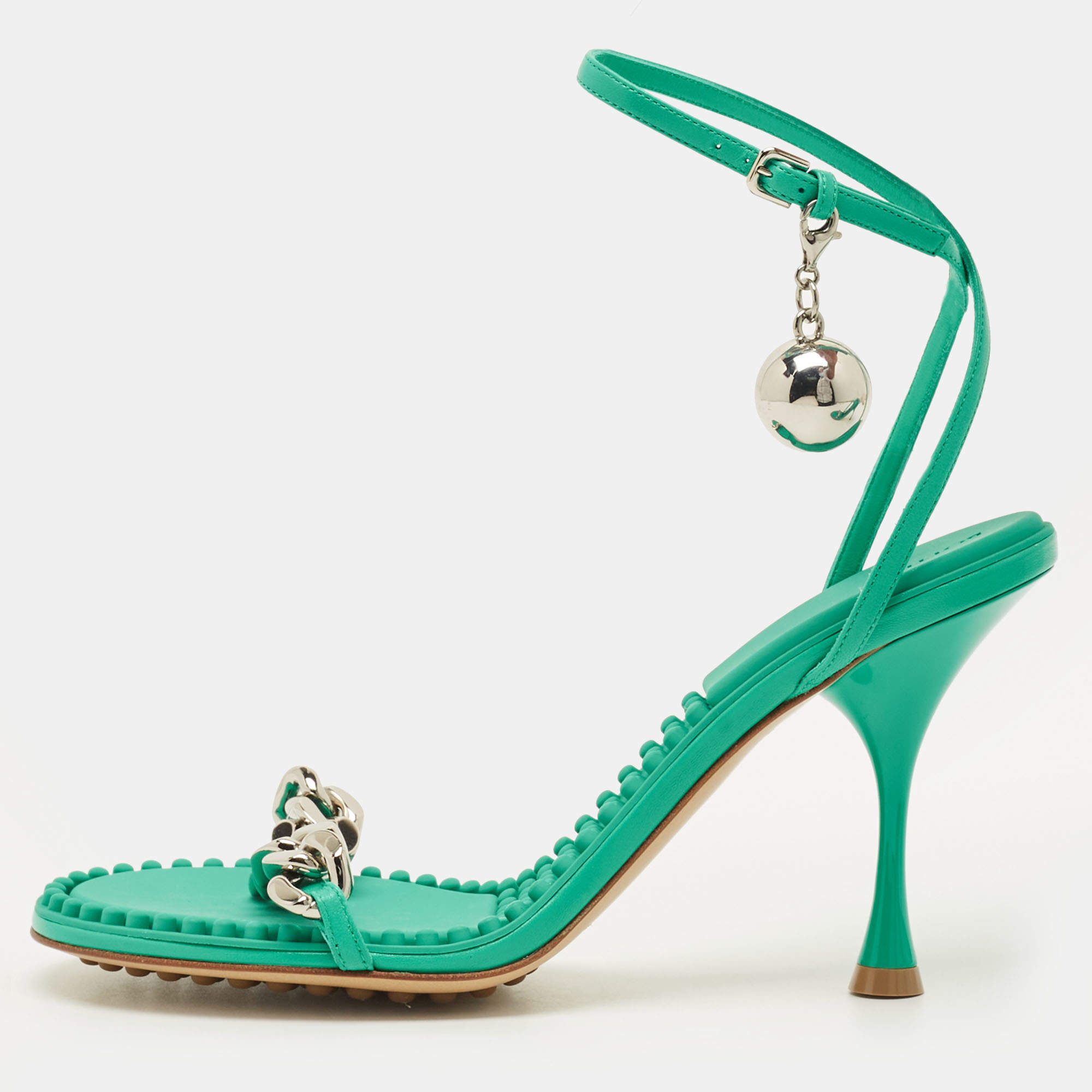 مملوكة مسبقًا صندل بوتيغا فينيتا جلدي بيج سير كاحل حجم 39.5