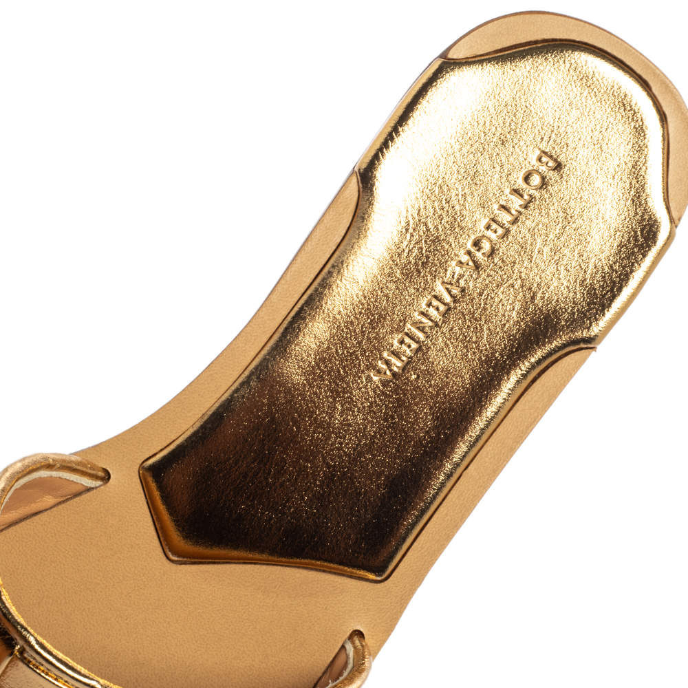 Pre Owned Bottega Veneta Metallic Gold Intrecciato Leather Stretch Square Toe Flat Slides Size 40