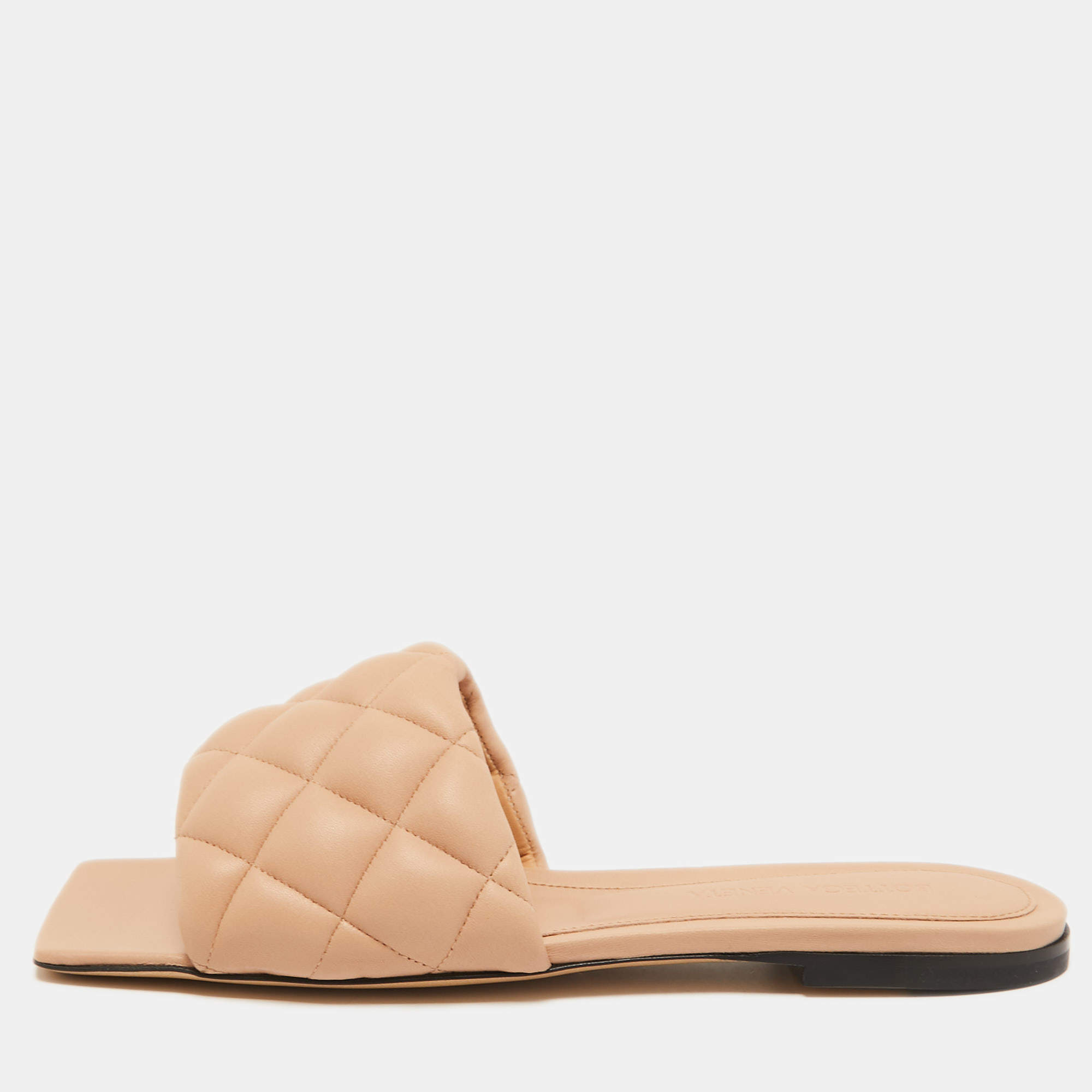 Pre Owned Bottega Veneta Beige Quilted Leather Lido Flat Slides Size 36