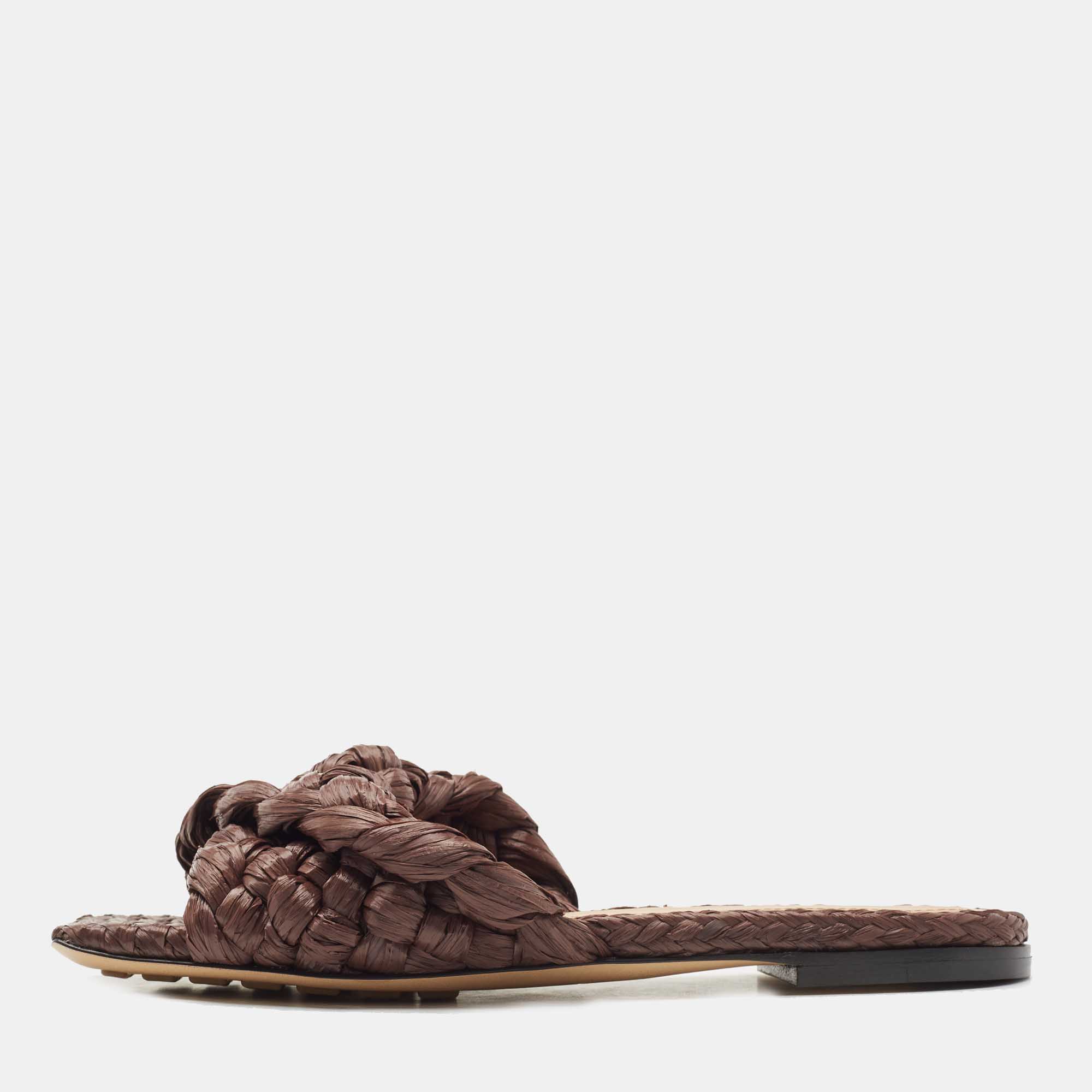 مملوكة مسبقًا Bottega Veneta Dark Brown Raffia Intrecciato Slide Flat Size 36.5