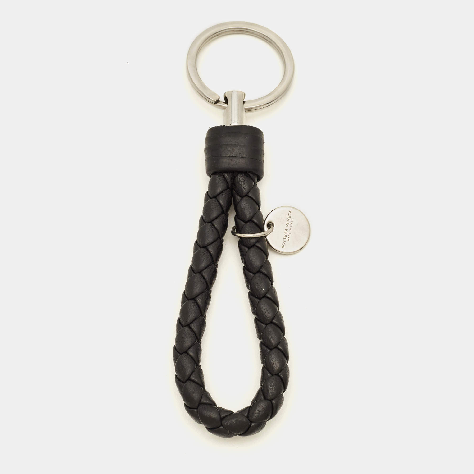 مملوكة مسبقًا سلسلة مفاتيح بوتيغا فينيتا جلد إنتريشياتو أسود