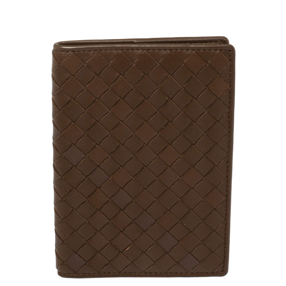 Pre Owned Bottega Veneta Brown Intrecciato Leather Passport Holder 