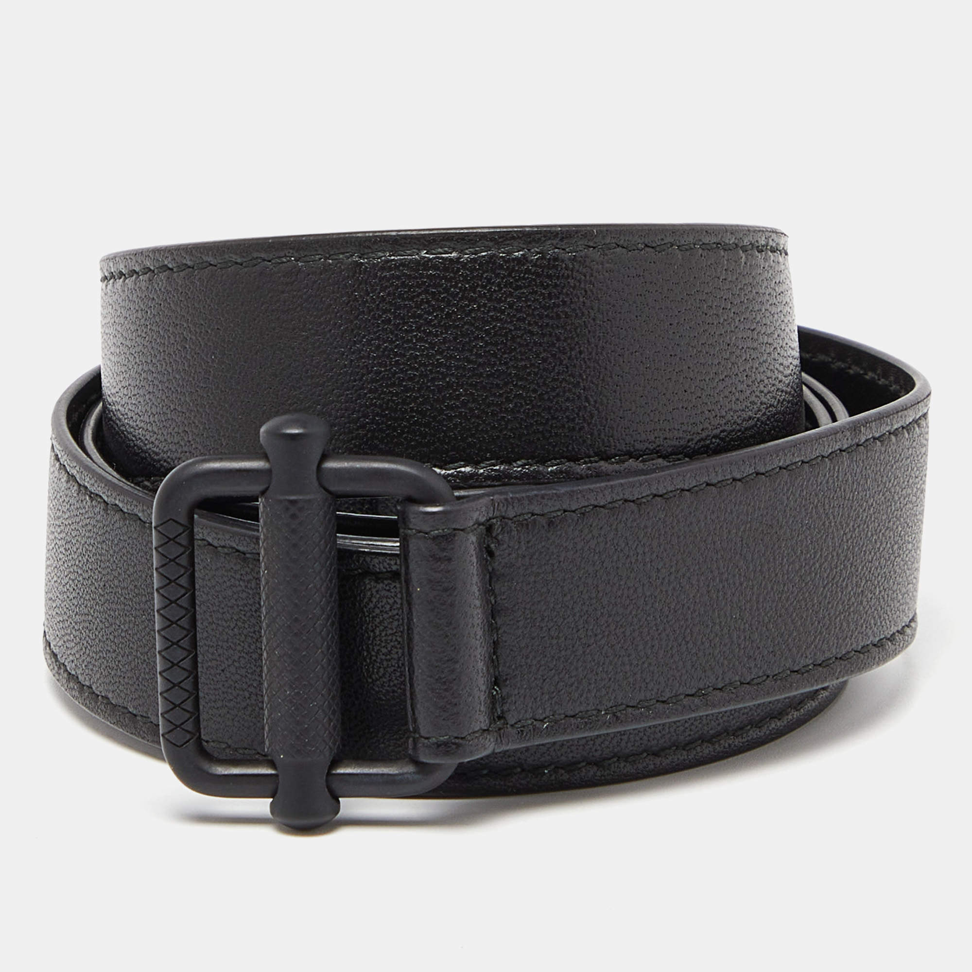 Pre Owned Bottega Veneta Black Leather Slim Buckle Belt 85CM