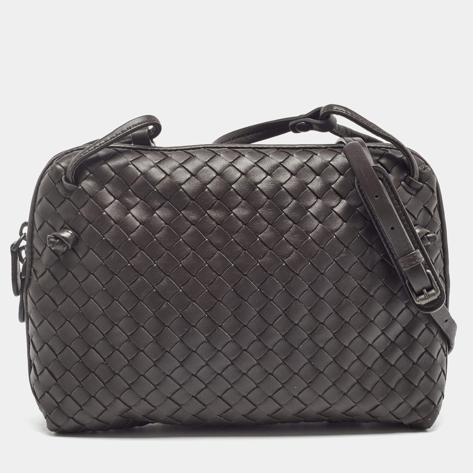 مملوكة مسبقًا Bottega Veneta Dark Brown Intrecciato Leather Nodini Crossbody Bag