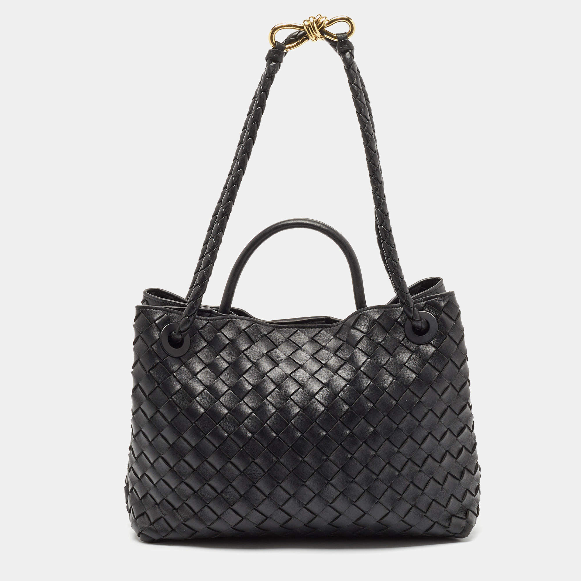 Pre Owned Bottega Veneta Black Intrecciato Leather Medium Andiamo Top Handle Bag