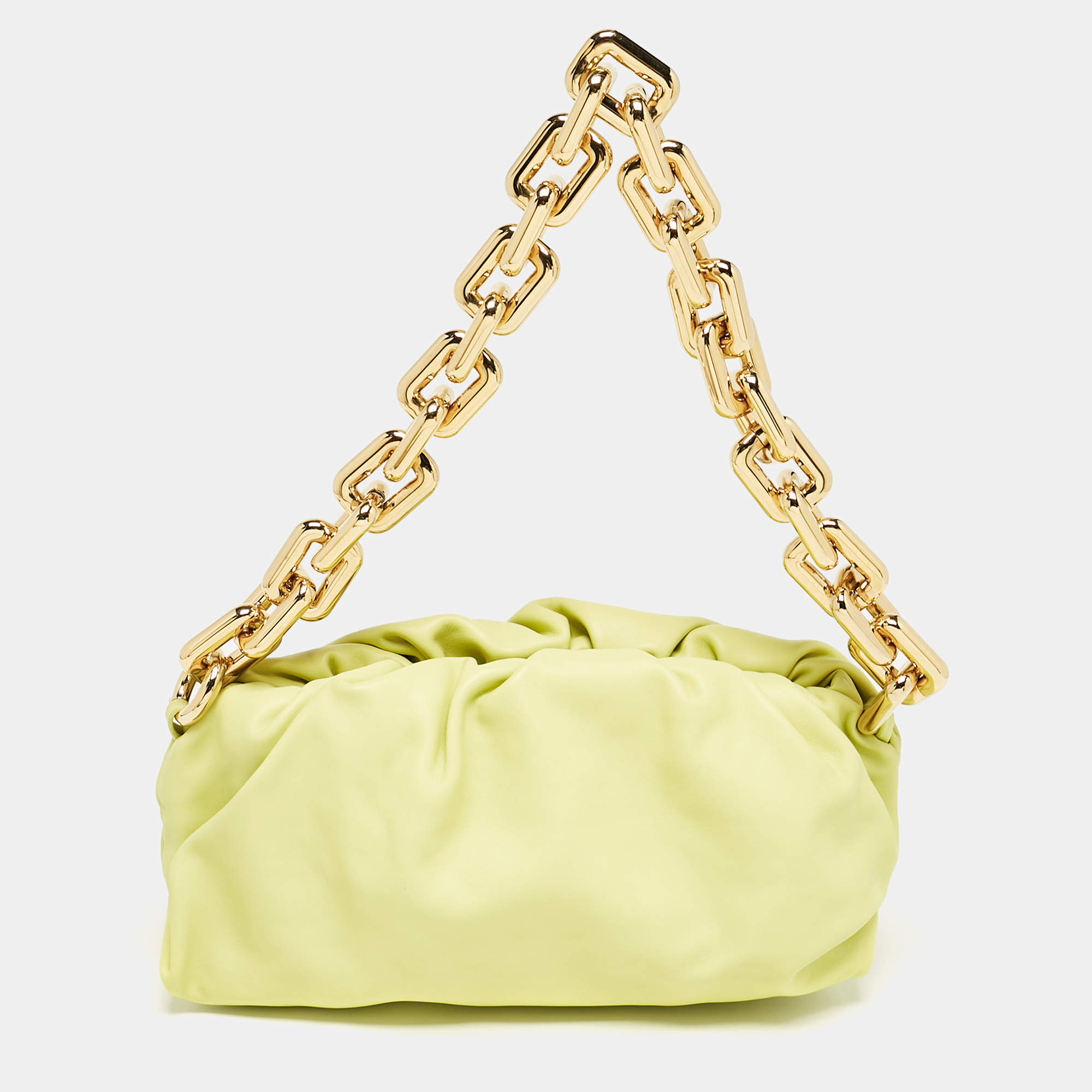 مملوكة مسبقًا Bottega Veneta Light Green Leather The Chain Pouch Bag