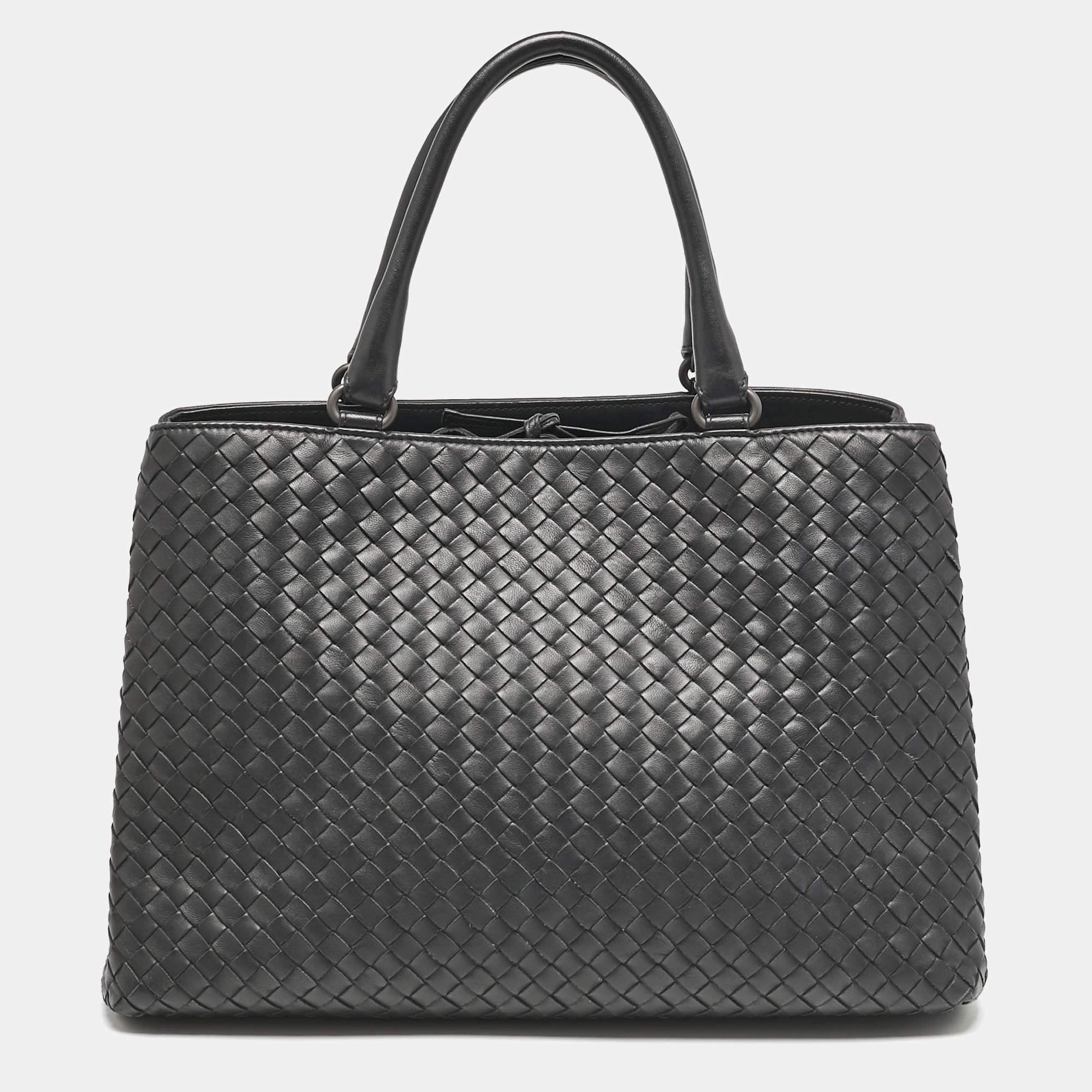Pre Owned Bottega Veneta Black Intrecciato Leather Milano Tote