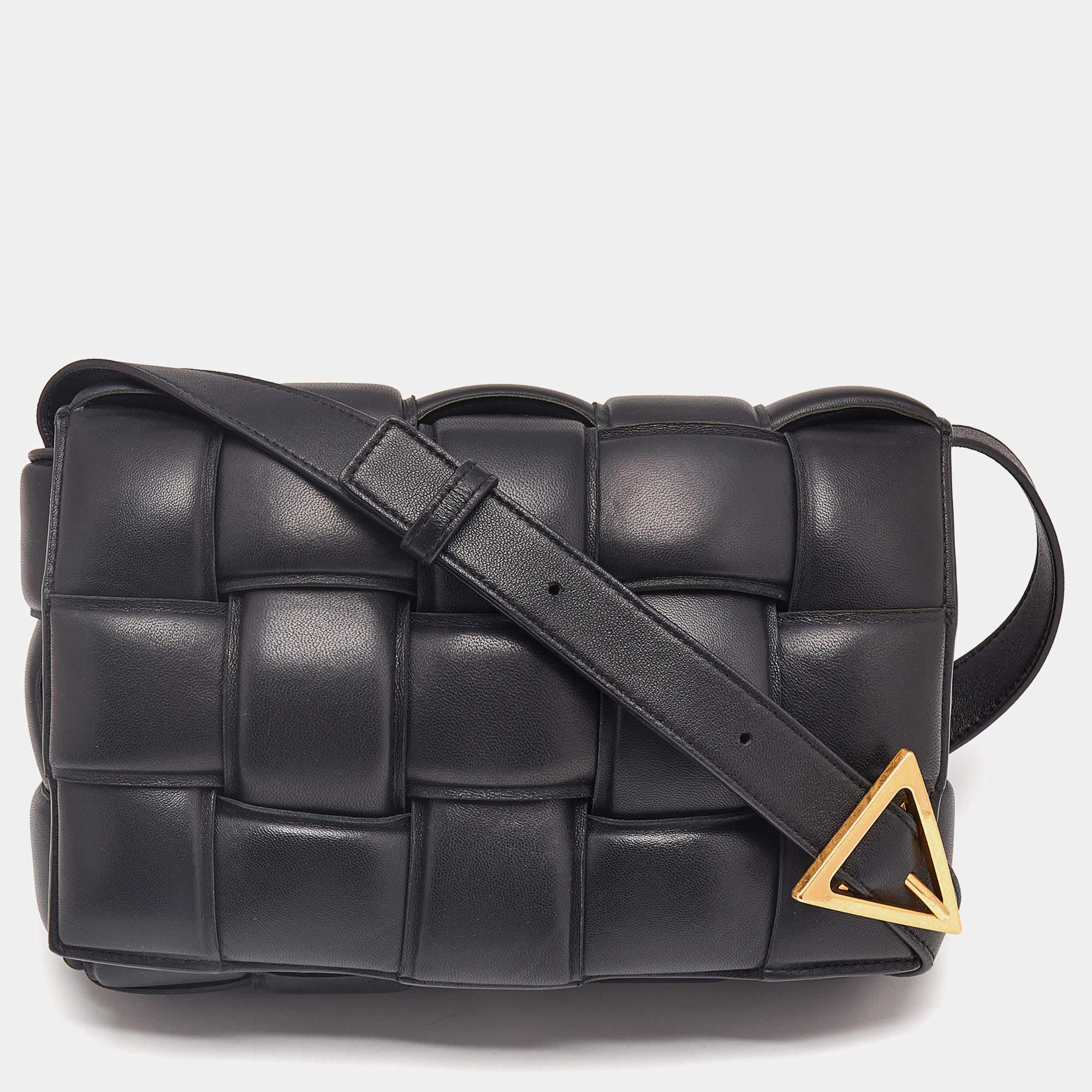 Pre Owned Bottega Veneta Black Intreccio Leather Padded Cassette Shoulder Bag