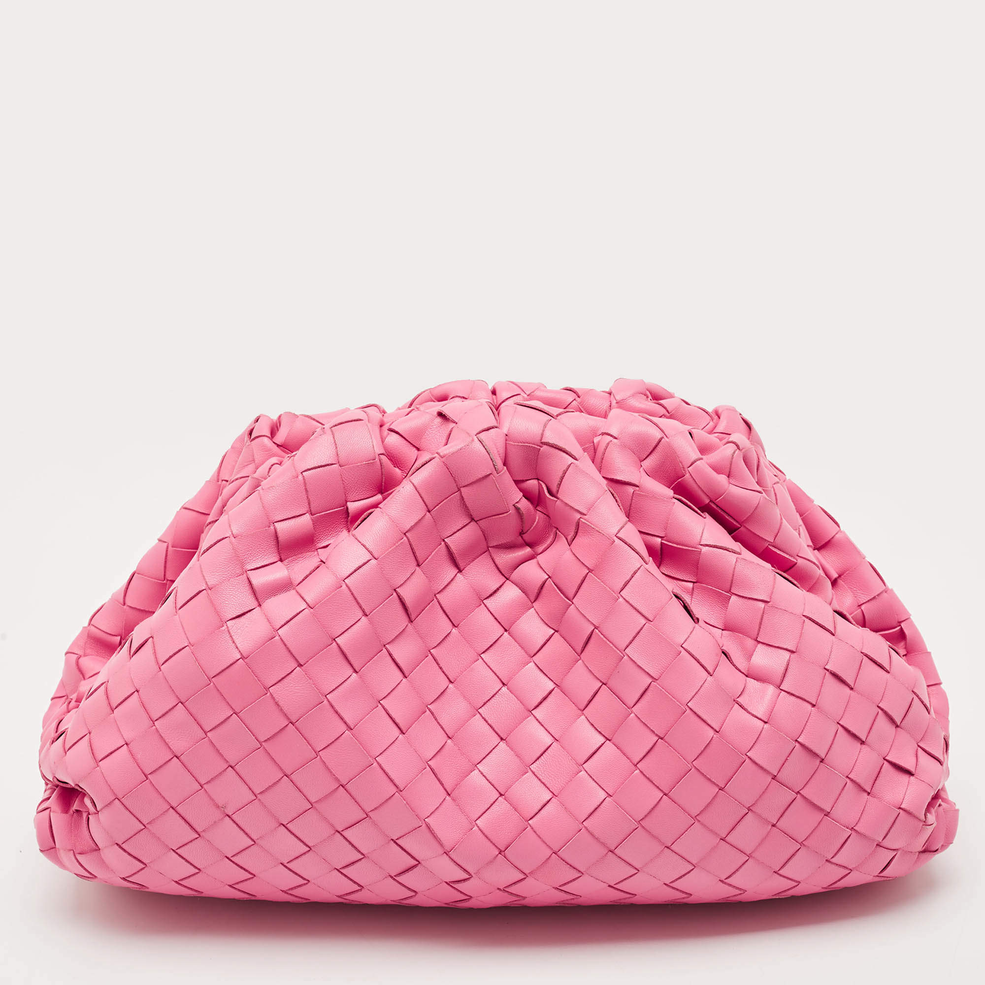 Pre Owned Bottega Veneta Pink Intrecciato Leather Classic The Pouch