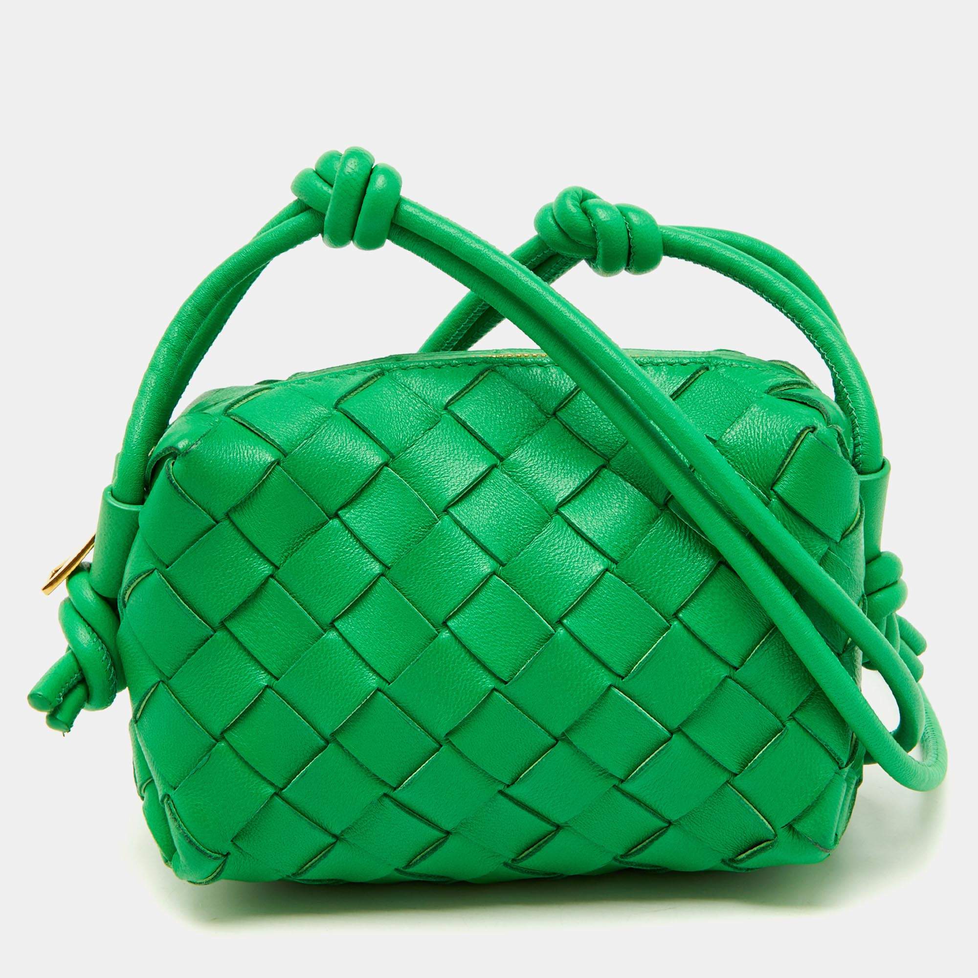 Pre Owned Bottega Veneta Green Intrecciato Leather Candy Loop Camera Bag