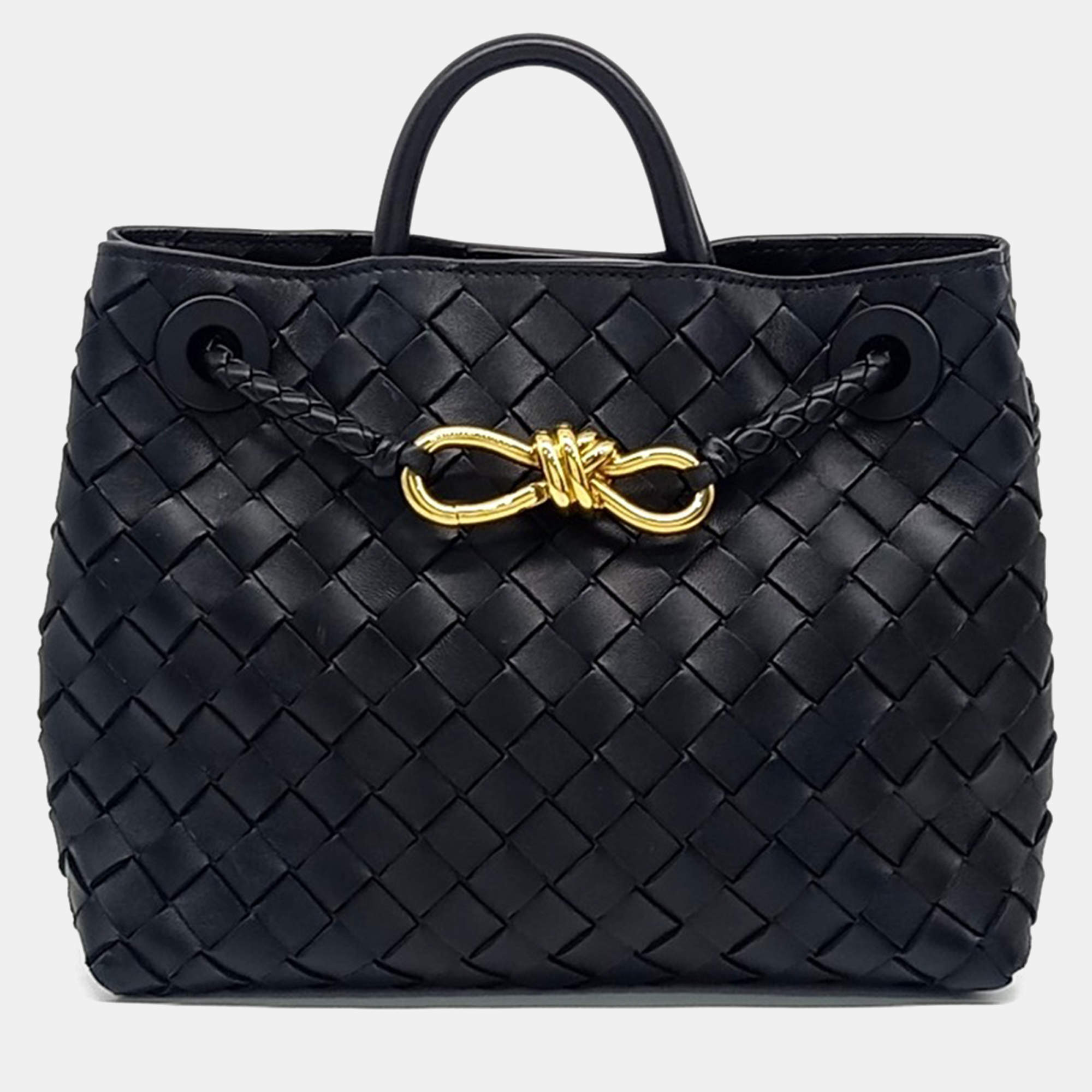 Pre Owned Bottega Veneta Black Leather Andiamo Small