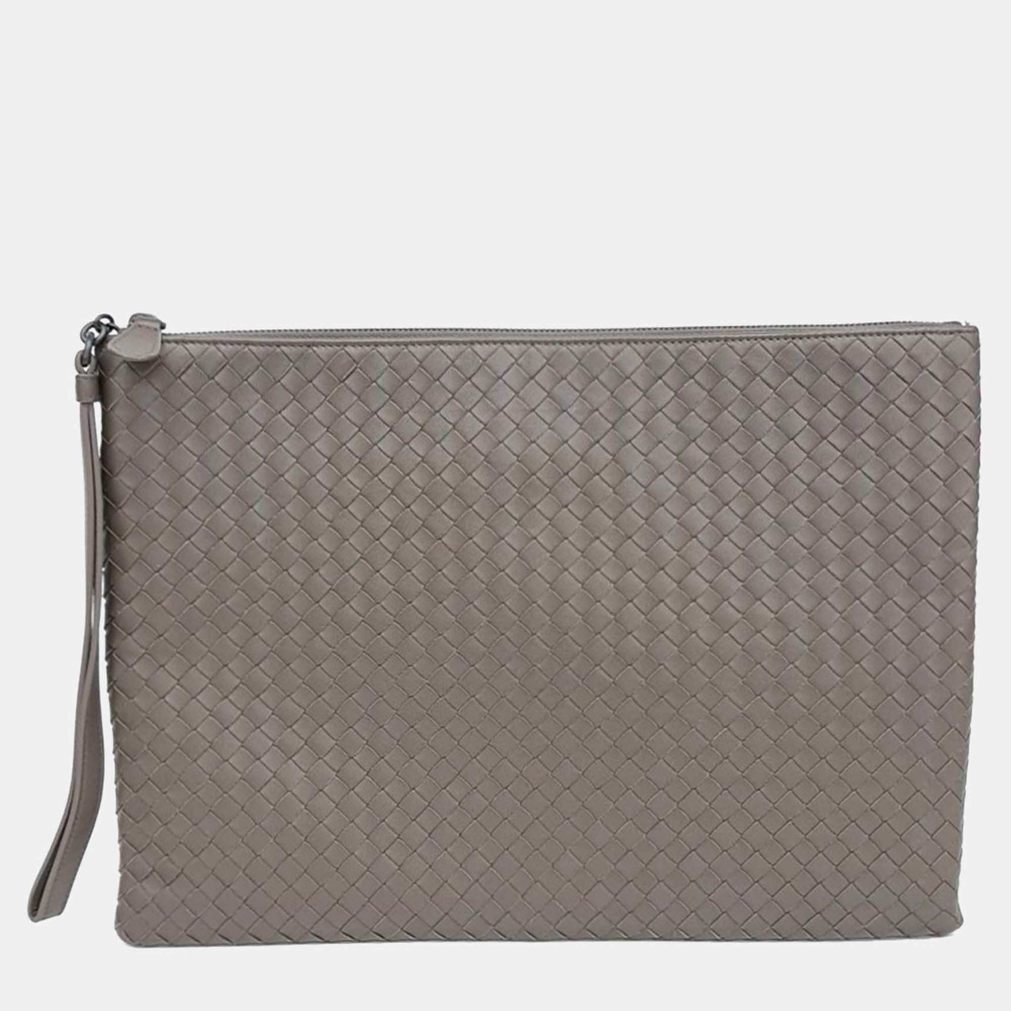Pre Owned Bottega Veneta Brown Leather mesh clutch