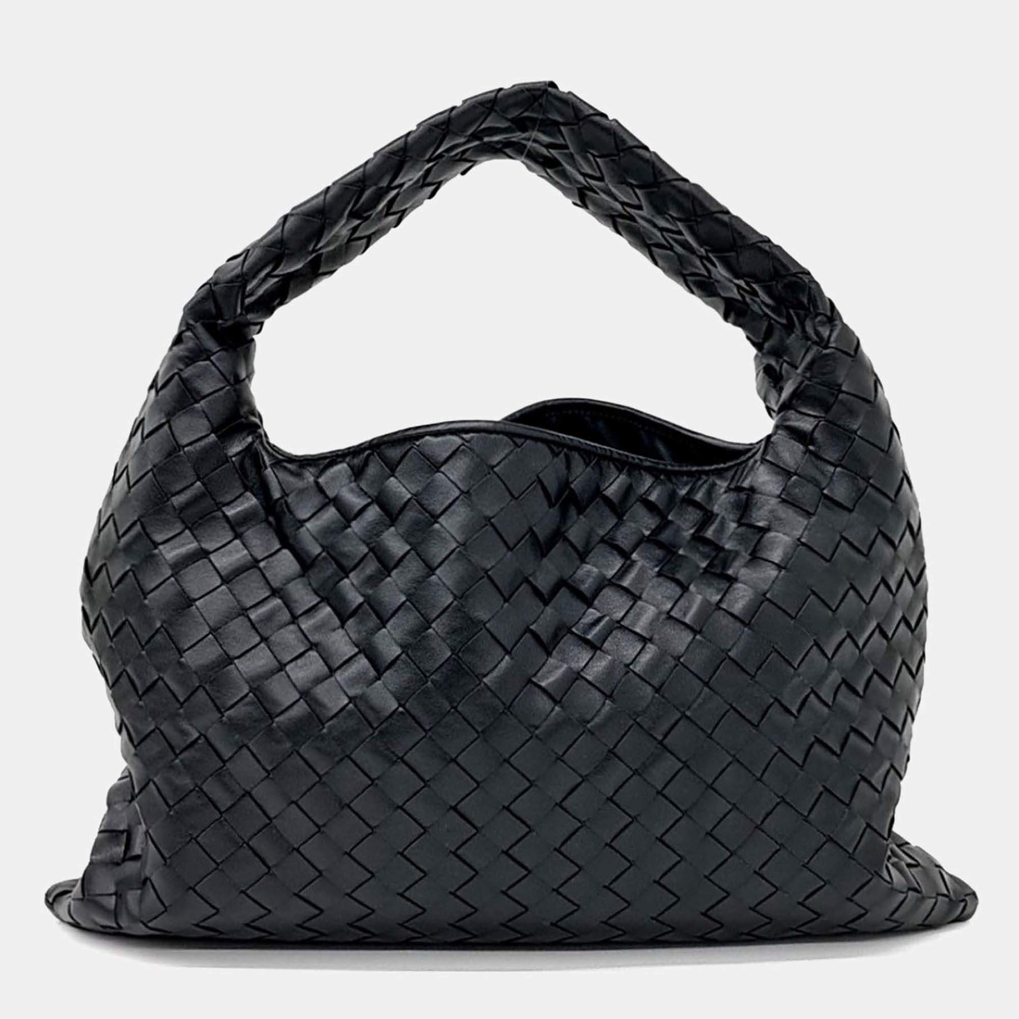 Pre Owned Bottega Veneta Black Leather Small Hop