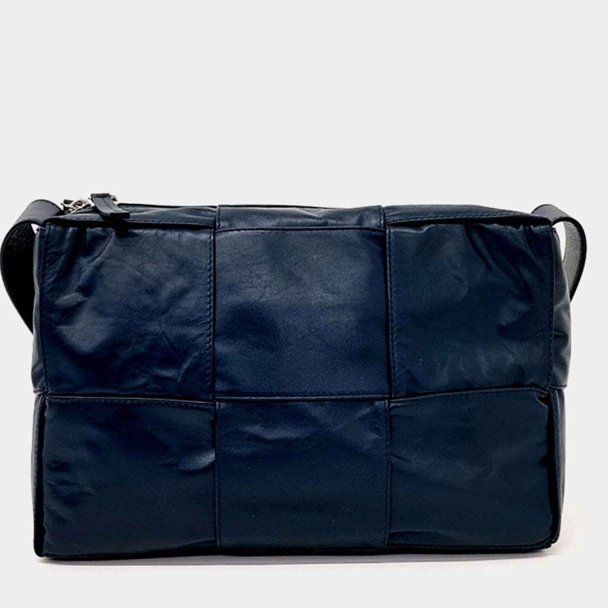 مملوكة مسبقًا Bottega Veneta Turquoise Leather Arco Camera Bag