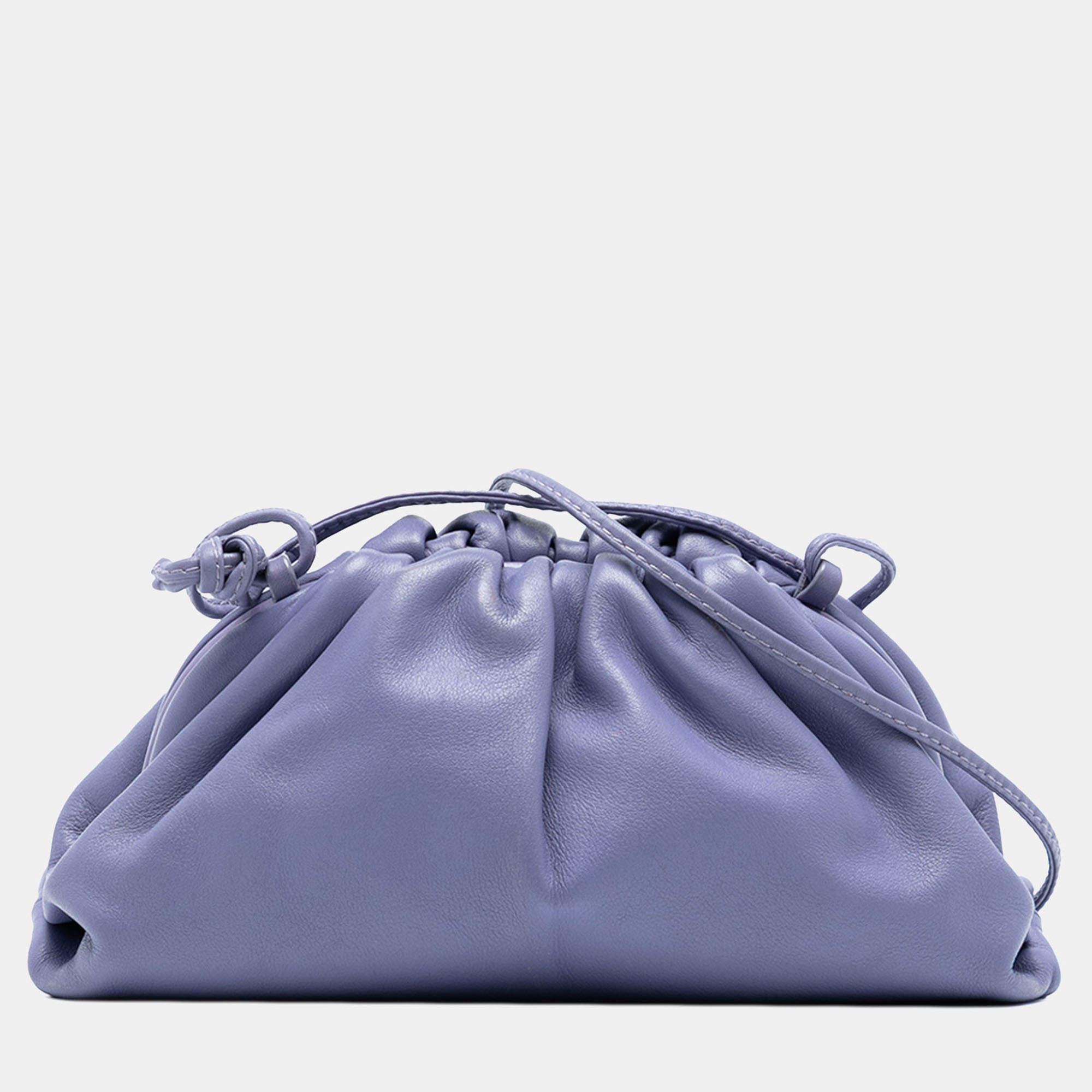 مملوكة مسبقًا Bottega Veneta Purple Lambskin The Mini Pouch Crossbody