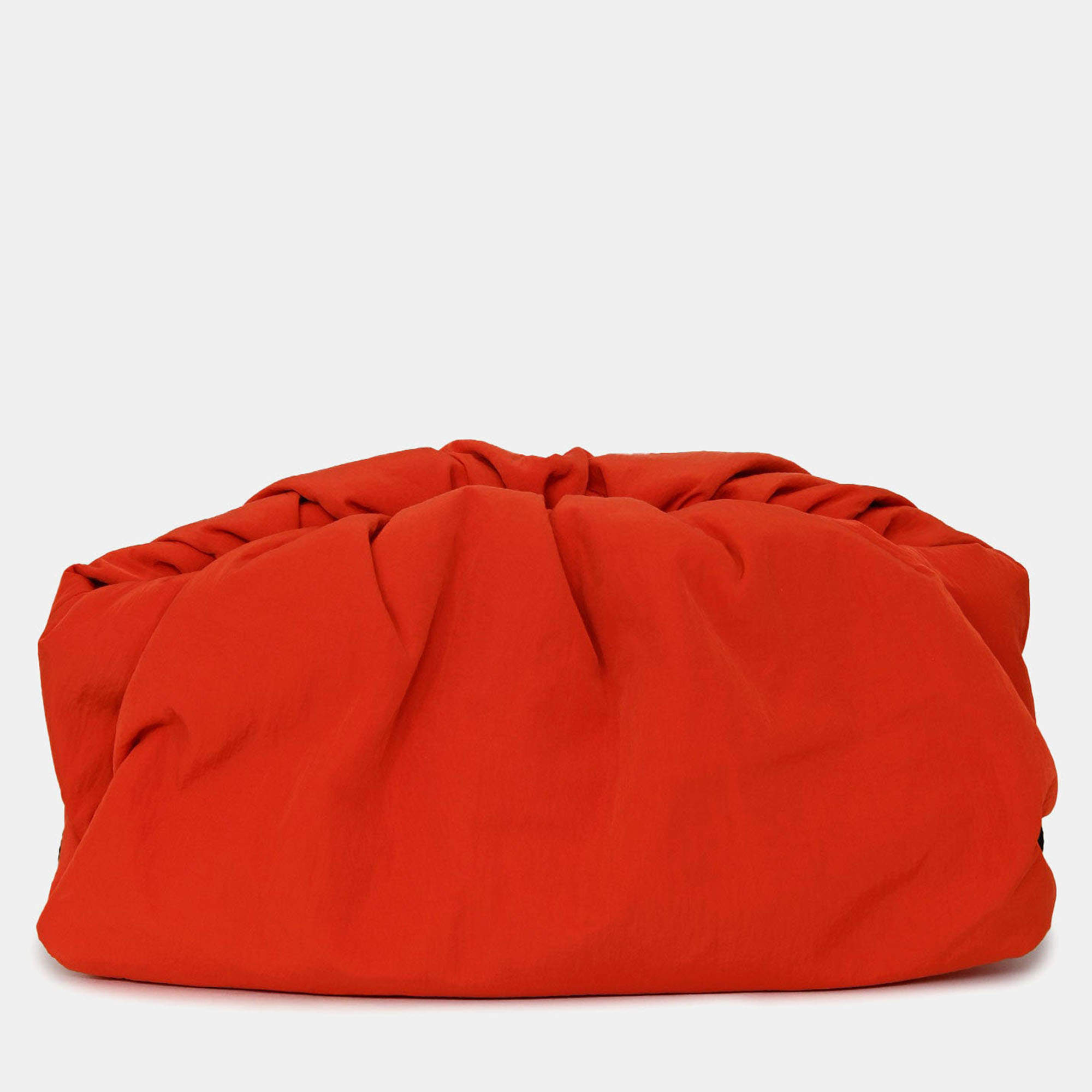 مملوكة مسبقًا Bottega Veneta Orange Nylon The Pouch