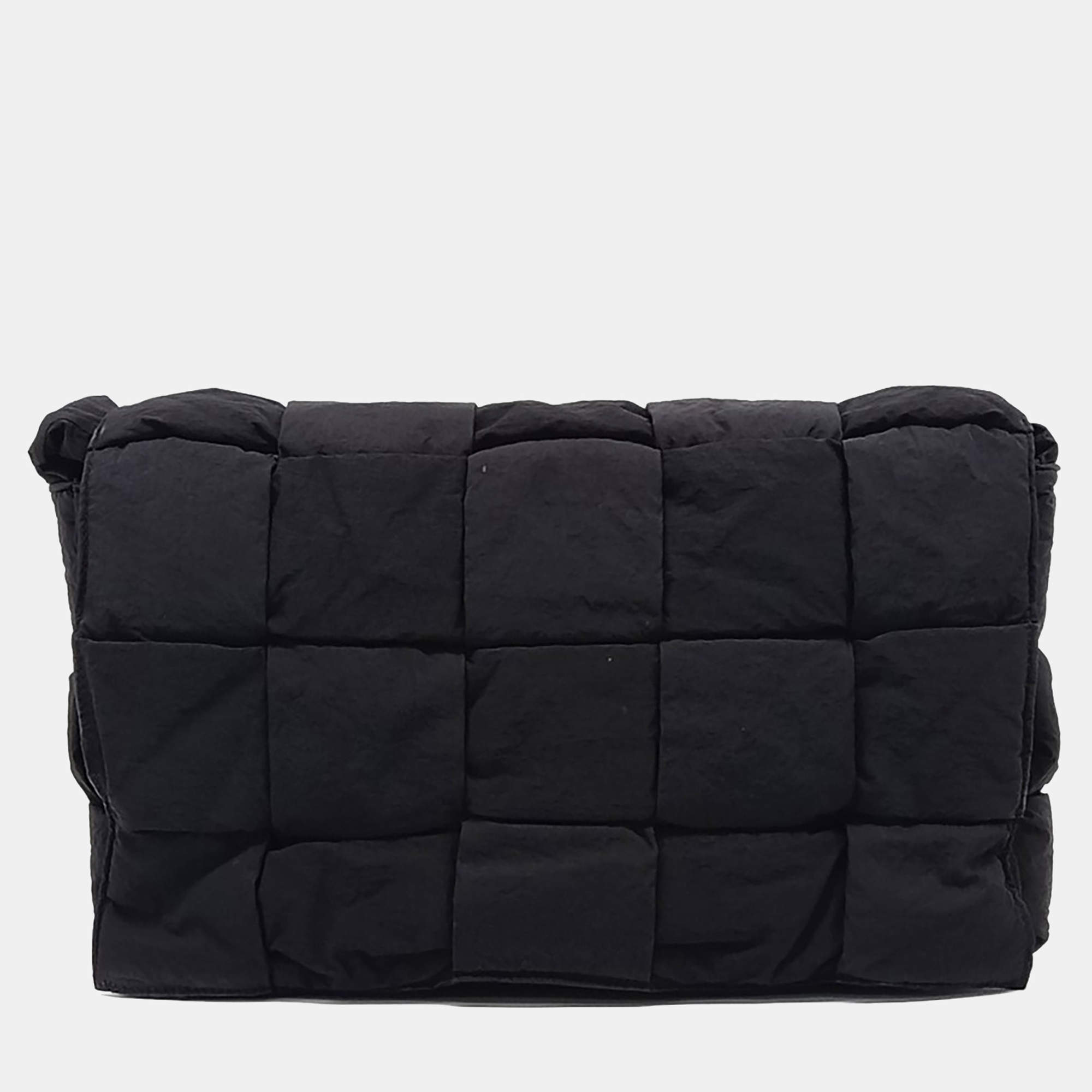 Pre Owned Bottega Veneta Black Fabric Padded Tech Cassette Bag