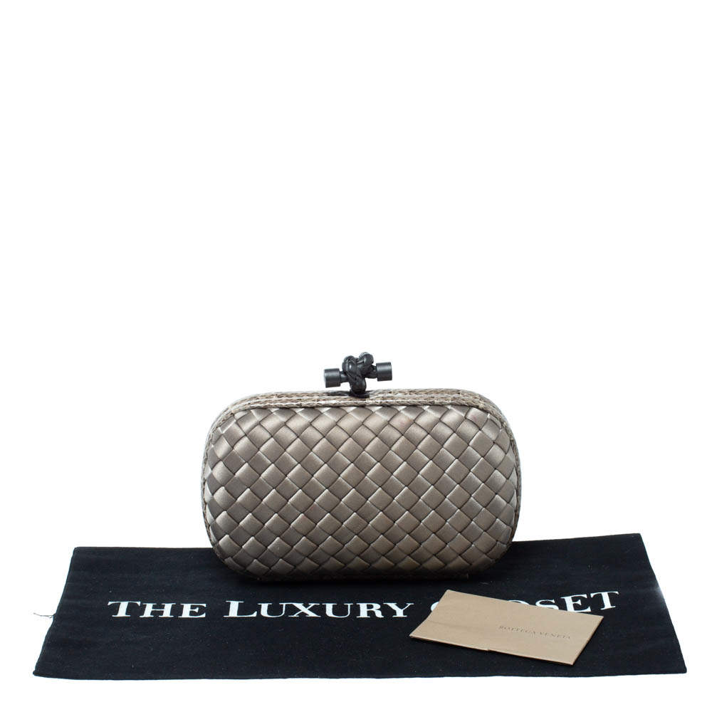 Bottega Veneta The Knot clutch in satin and python leather – Fancy