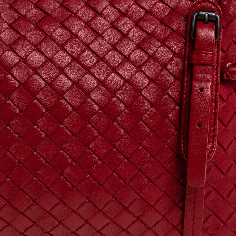 Bottega Veneta Red Intrecciato Nodini Leather Crossbody Bag Pony-style  calfskin ref.185657 - Joli Closet