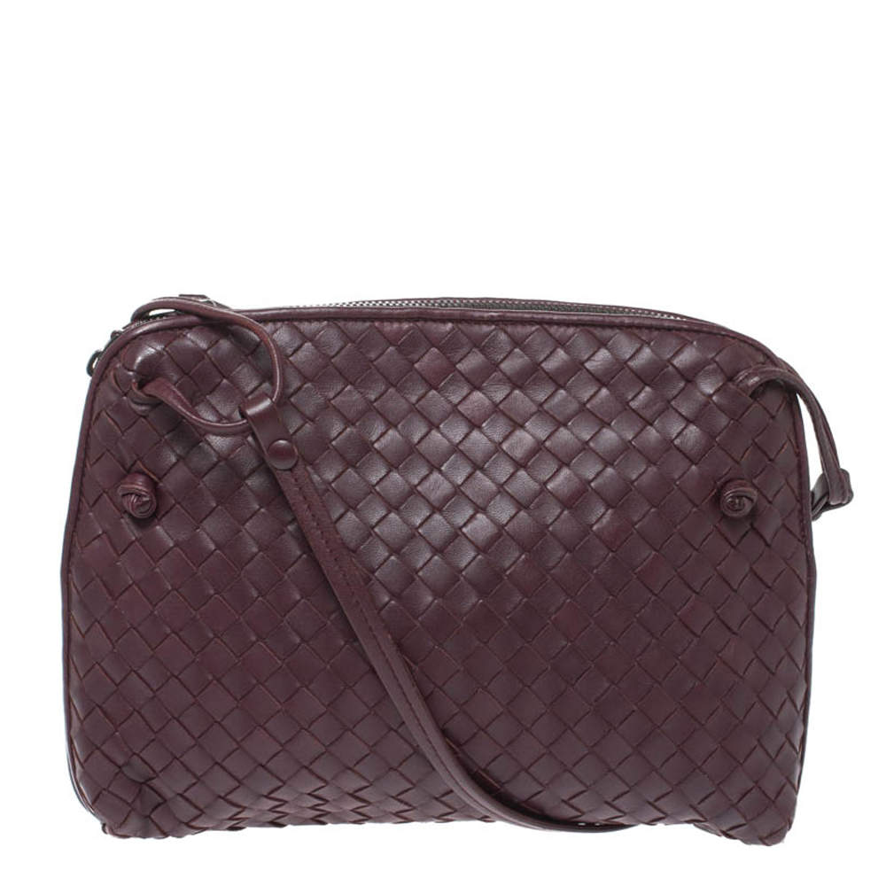 Pre Owned Bottega Veneta Burgundy Intrecciato Leather Nodini Crossbody Bag