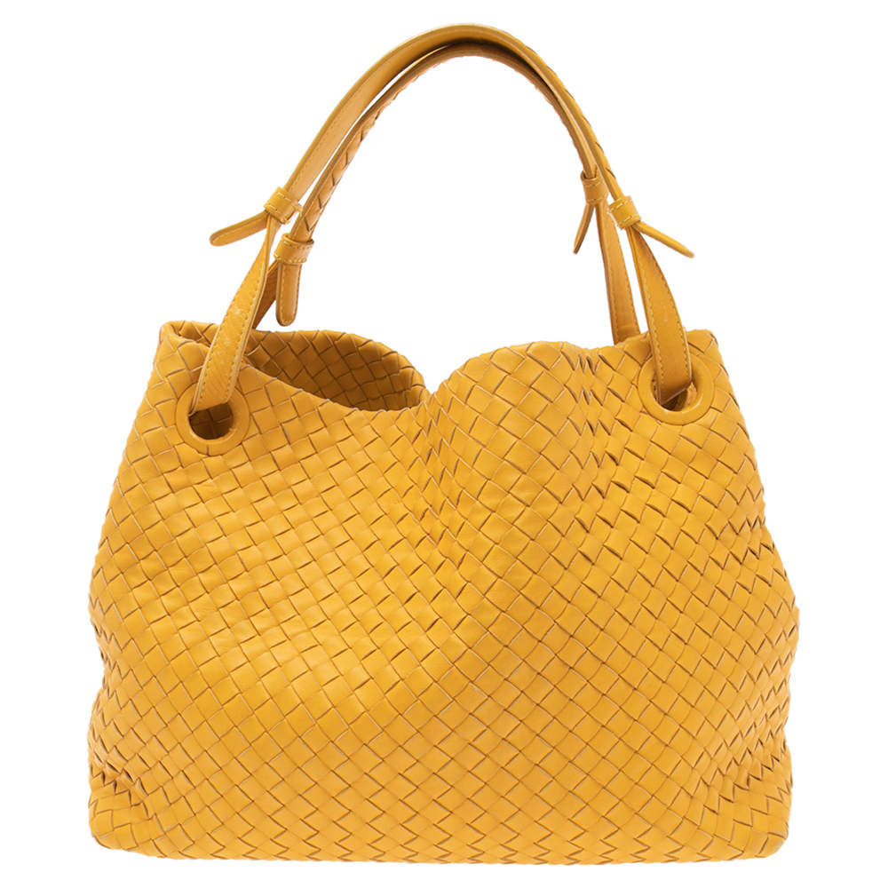 مملوكة مسبقًا Bottega Veneta Yellow Intrecciato Woven Leather Seamless Garda Tote