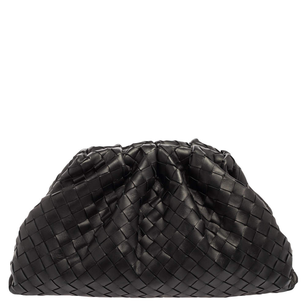 مملوكة مسبقًا Bottega Veneta Black Intrecciato Leather Large The Pouch Clutch