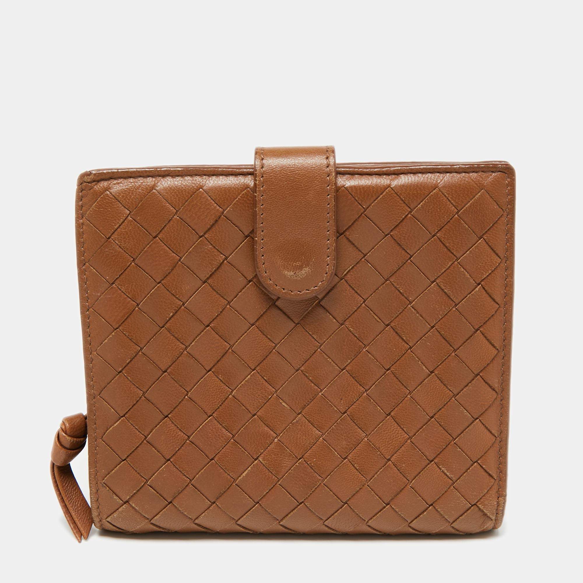 Pre Owned Bottega Veneta Brown Intrecciato Leather French Compact Wallet