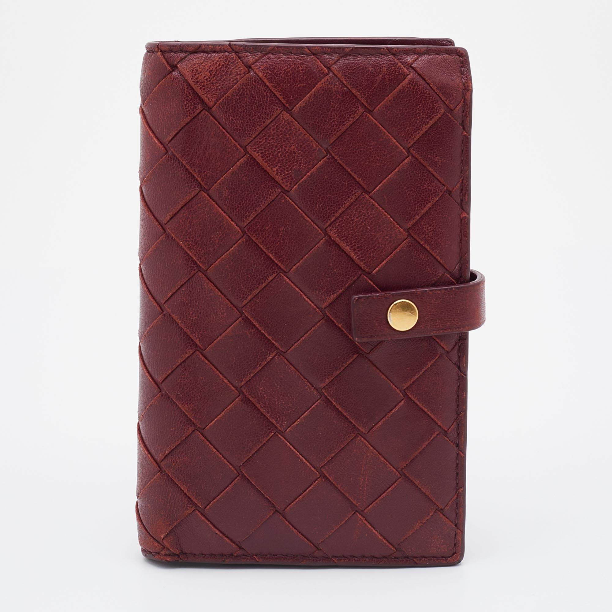 Pre Owned Bottega Veneta Red Intrecciato Leather French Compact Wallet