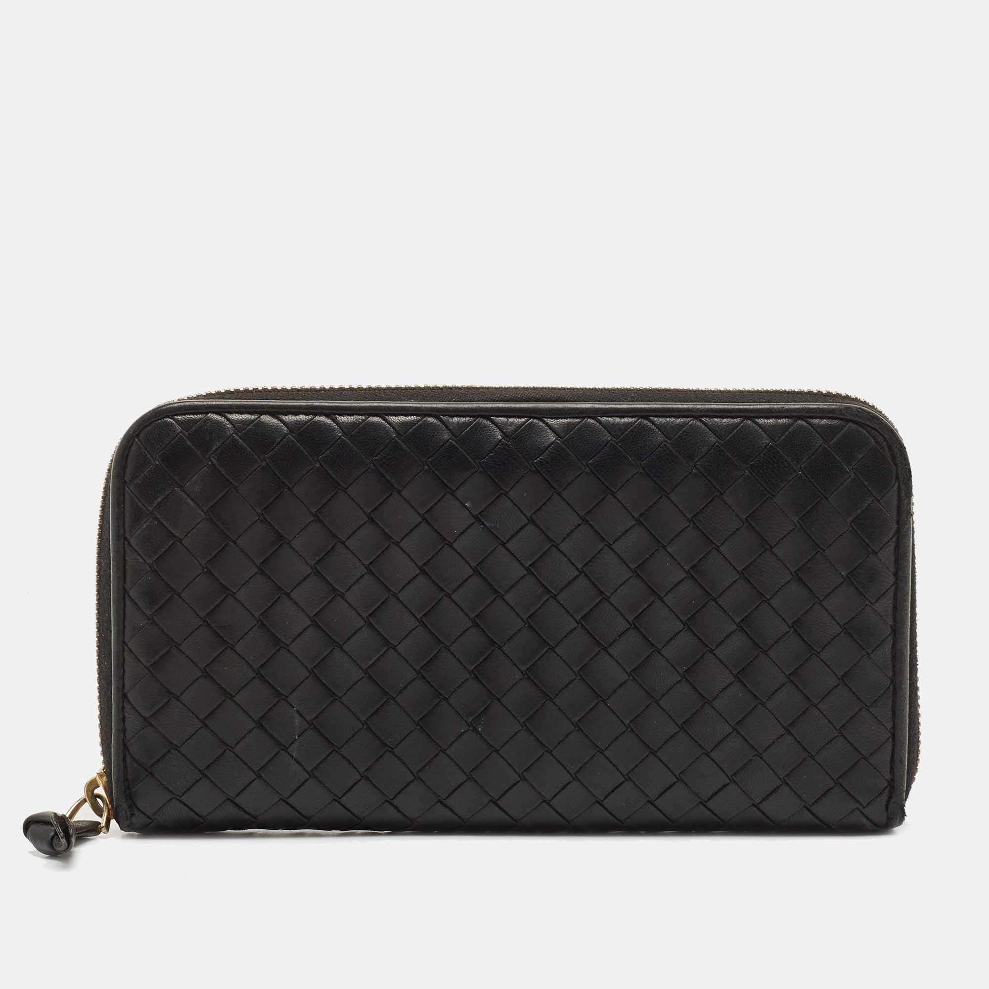 Pre Owned Bottega Veneta Black Intrecciato Leather Zip Around Wallet