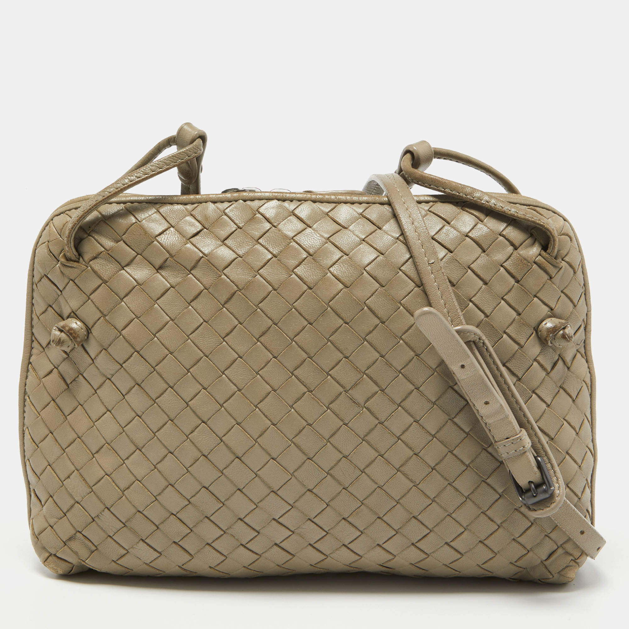 Pre Owned Bottega Veneta Beige Intrecciato Leather Nodini Shoulder Bag