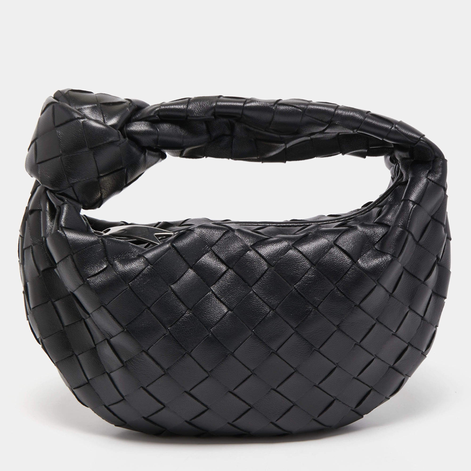 مملوكة مسبقًا Bottega Veneta Black Intrecciato Leather Mini Jodie Hobo