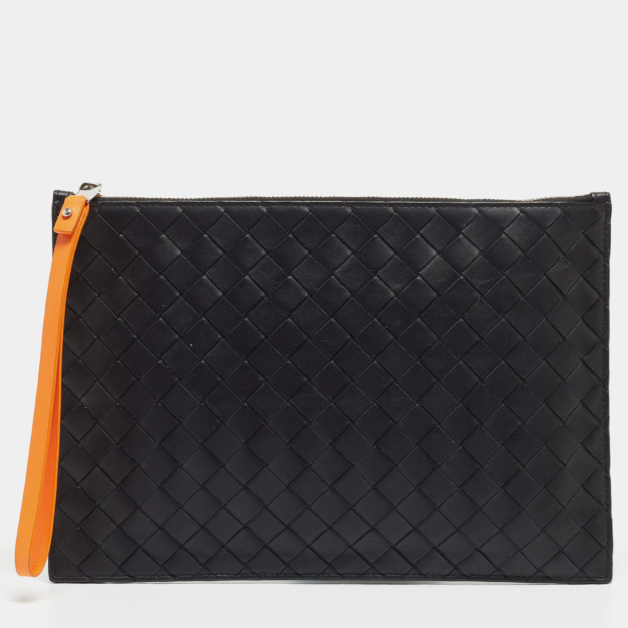 Pre Owned Bottega Veneta Black Intrecciato Leather Zip Wristlet Pouch