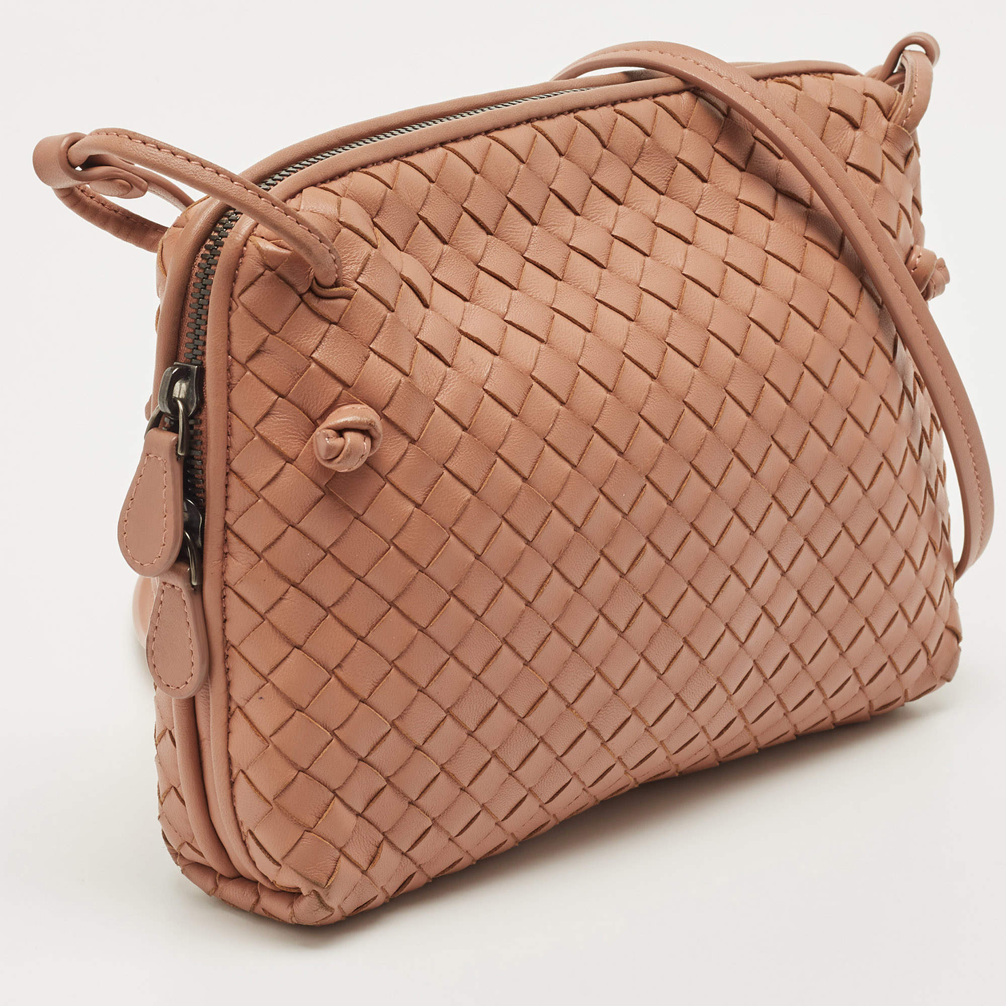 Bottega Veneta Intrecciato Nodini Leather Crossbody Bag (SHG-30074) – LuxeDH