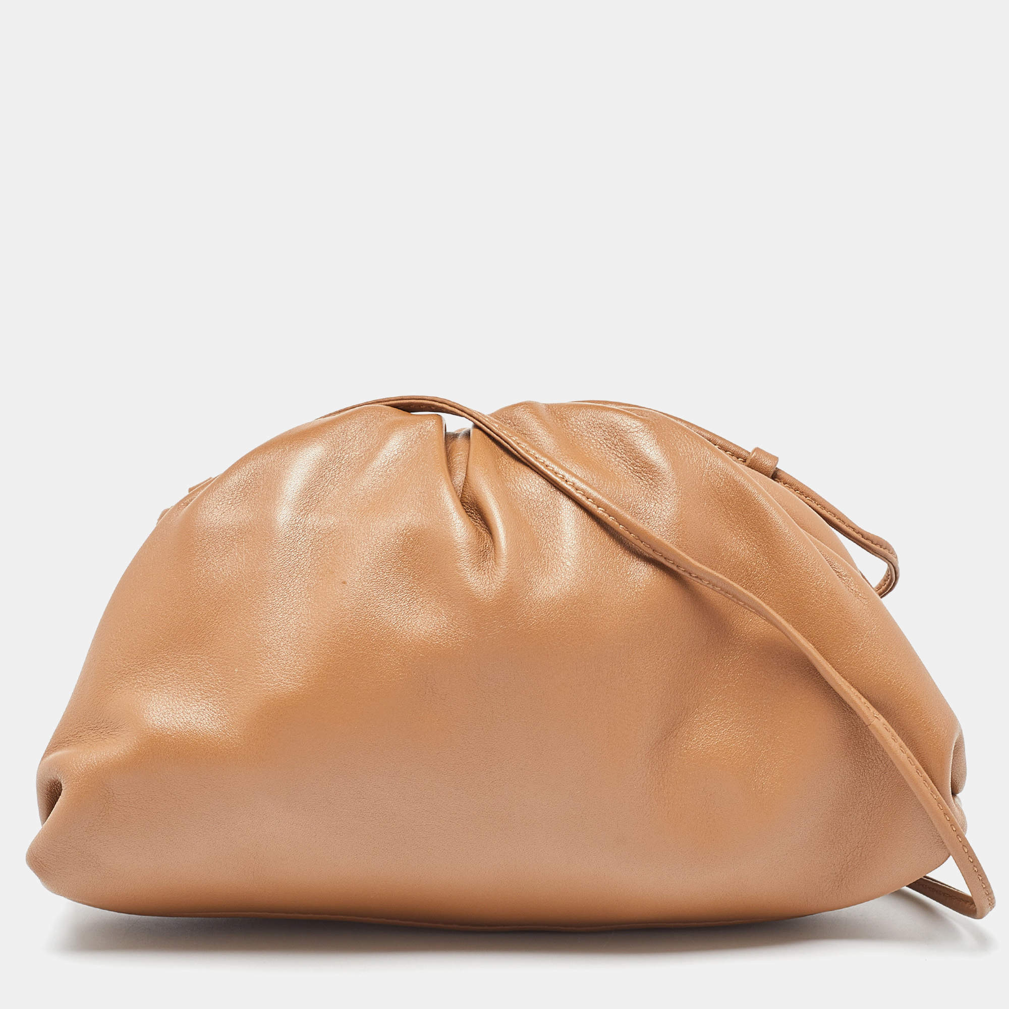 مملوكة مسبقًا Bottega Veneta Brown Leather Mini The Pouch Bag