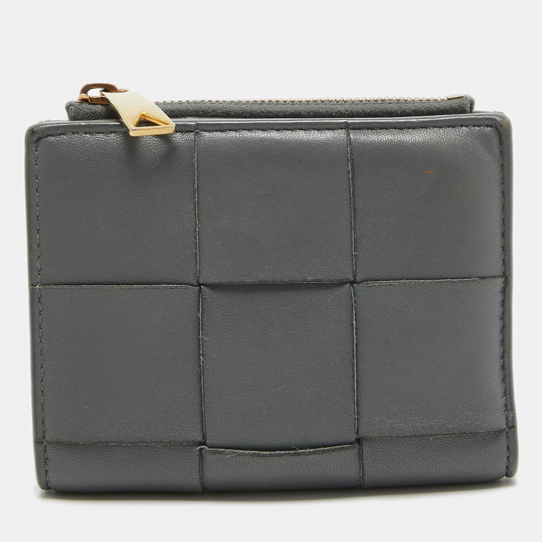 مملوكة مسبقًا محفظة بوتيغا فينيتا كاسيتا جلد إنترشياتو بنفسجي فاتح