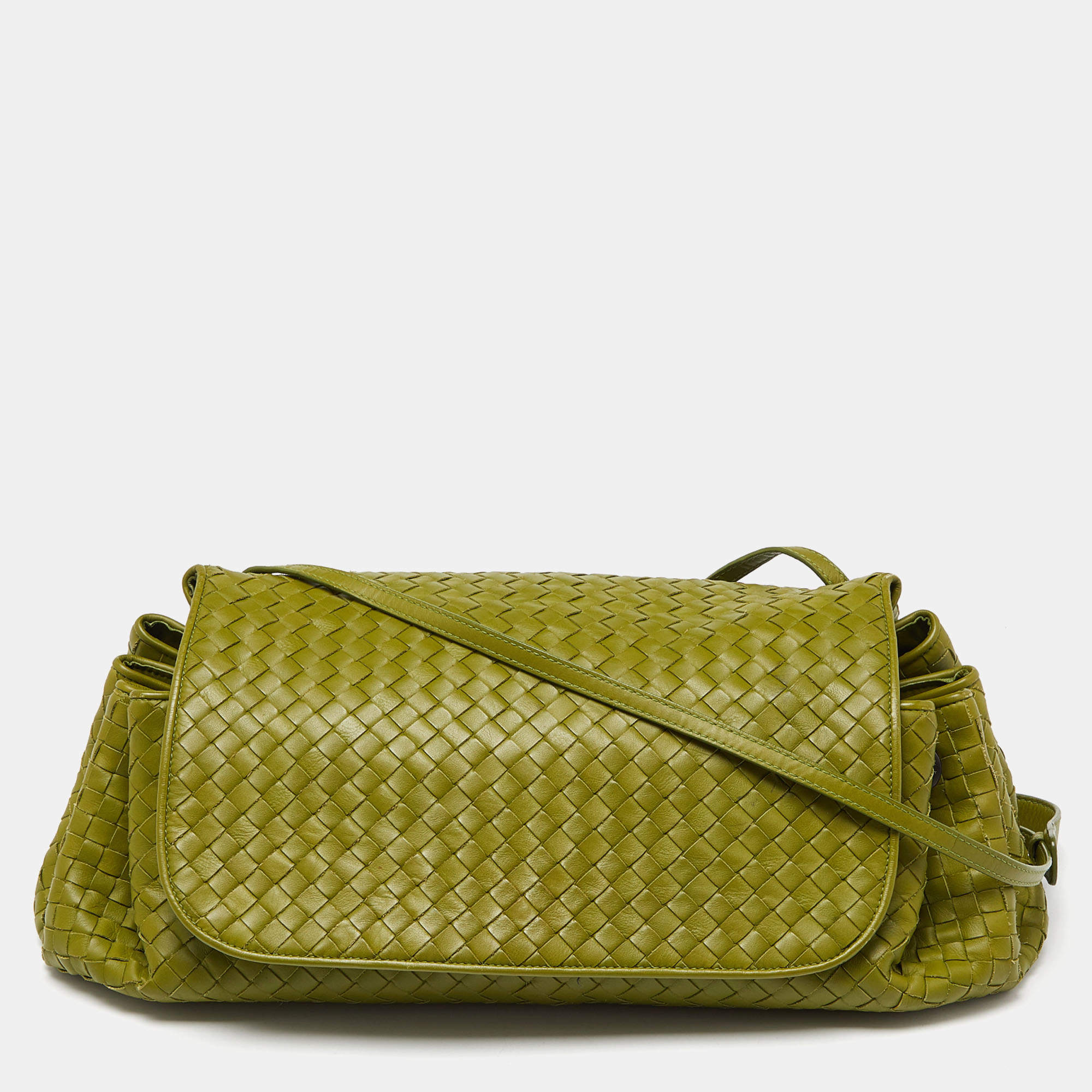 Pre Owned Bottega Veneta Green Intrecciato Leather Drawstring Flap Bag