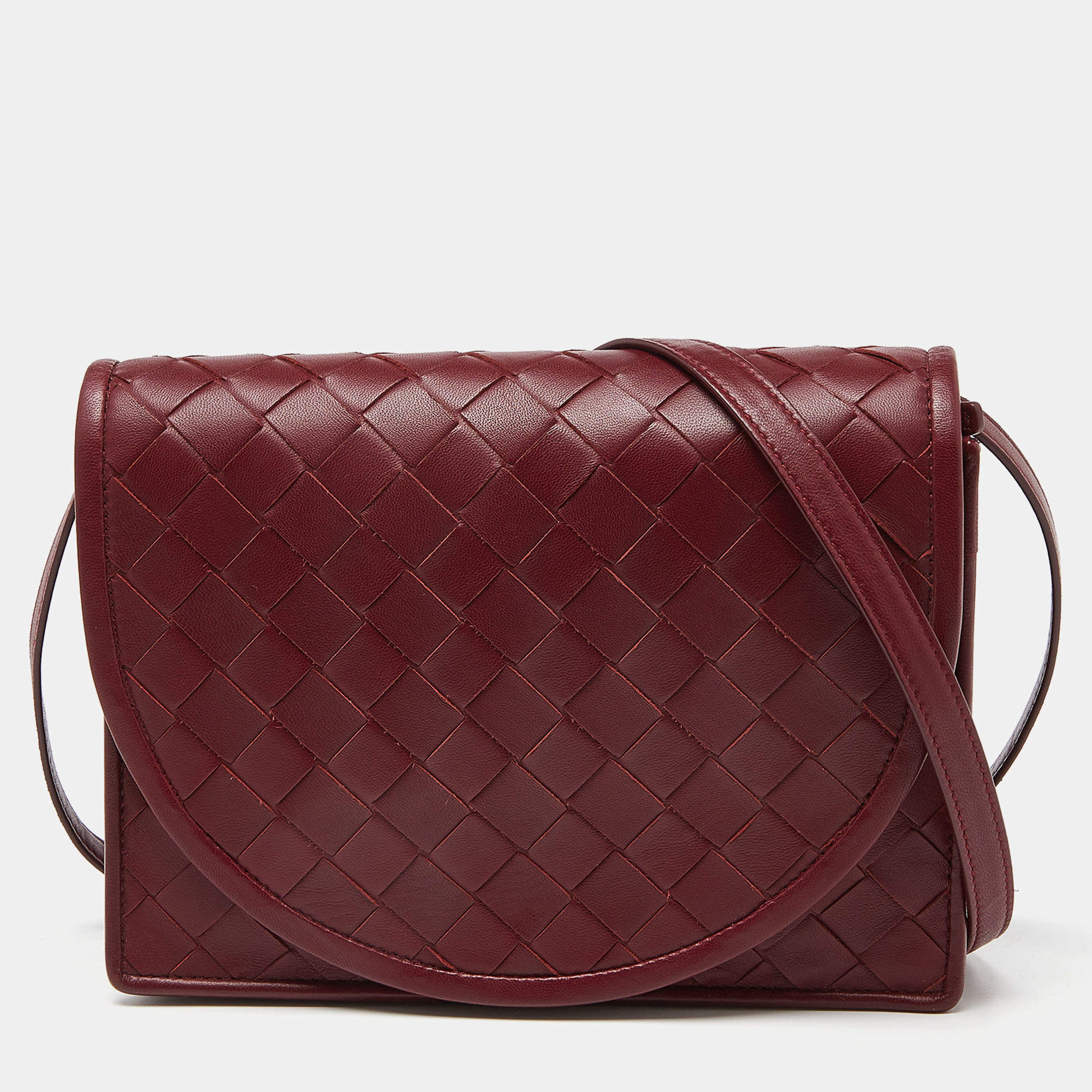 Pre Owned Bottega Veneta Red Intrecciato Leather Flap Crossbody Bag