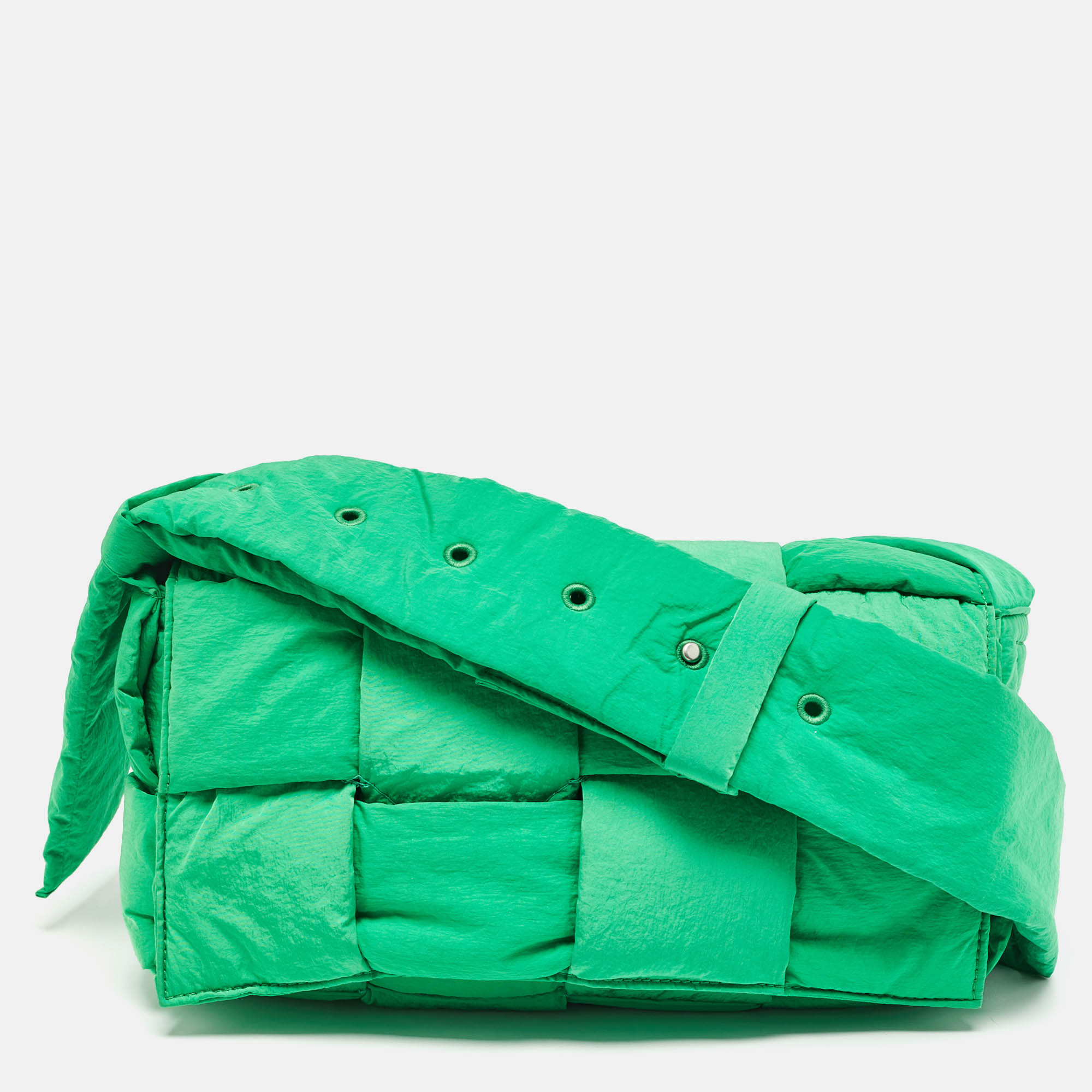 Bottega Veneta Green Intrecciato Fabric Padded Cassette Shoulder Bag