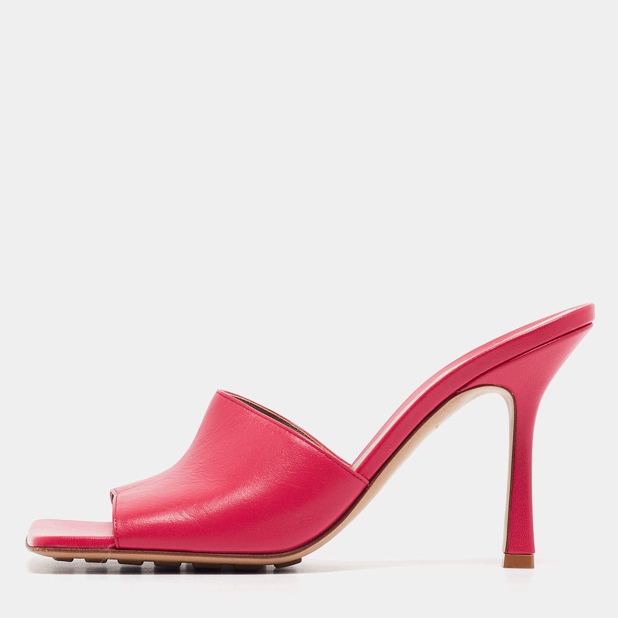 Pre Owned Bottega Veneta Red Leather Slide Sandals Size 38.5