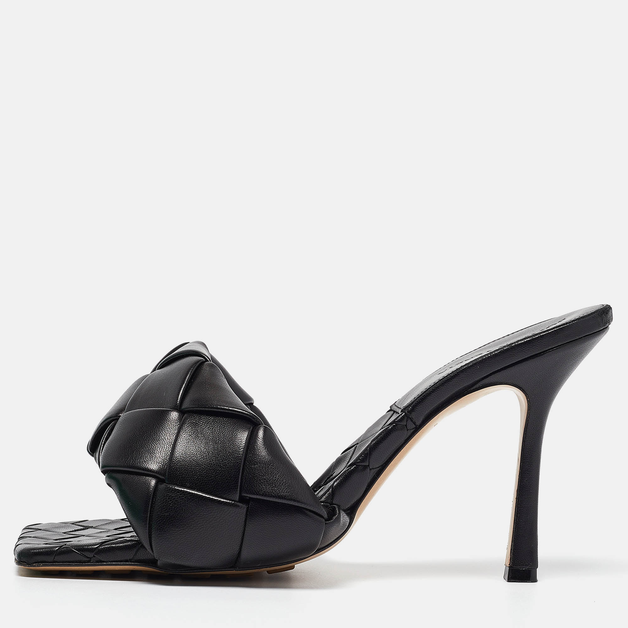 مملوكة مسبقًا Bottega Veneta Black intrecciato Leather Lido Slide Sandals Size 40