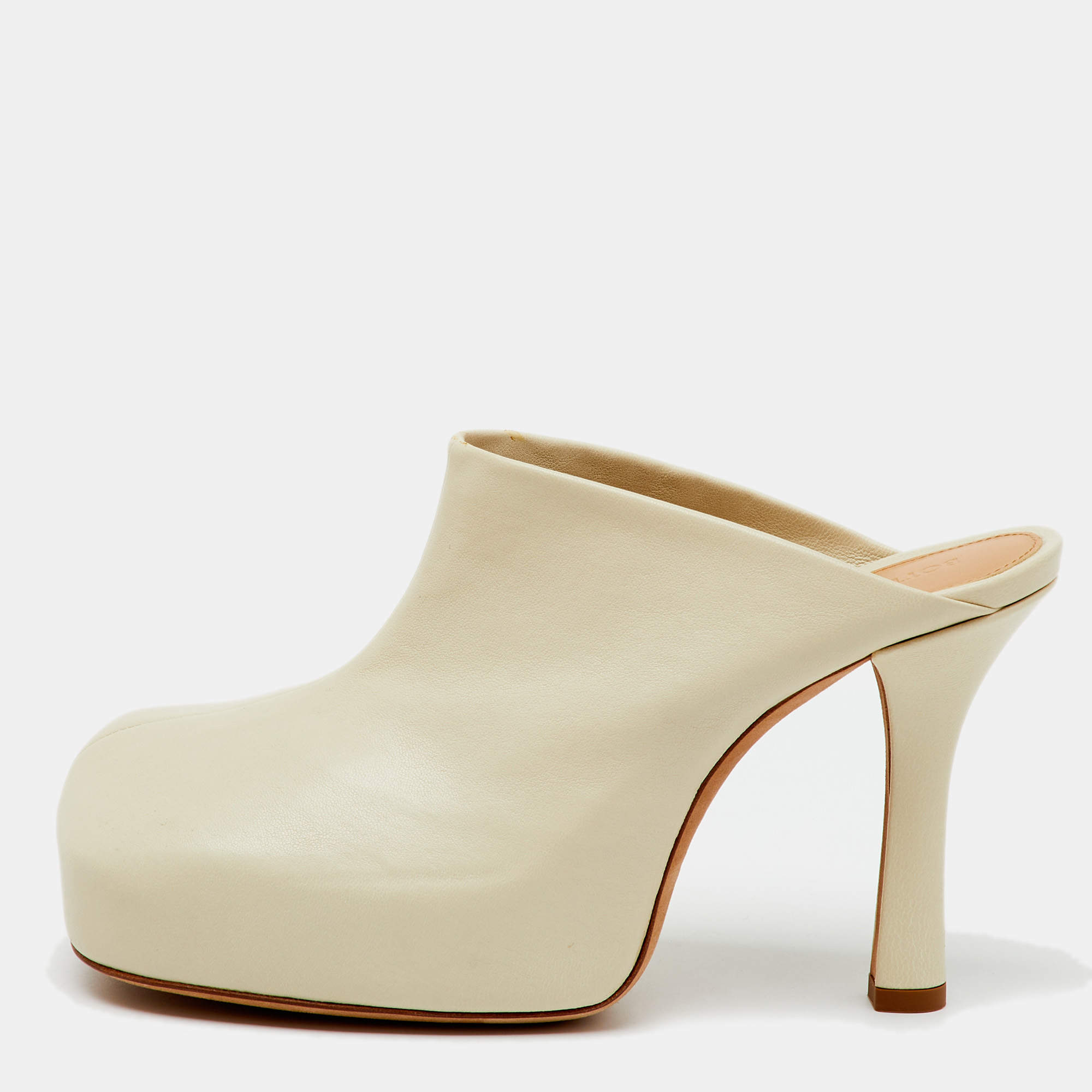 Bottega Veneta Cream Leather Platform BV Bold Mules Size 36