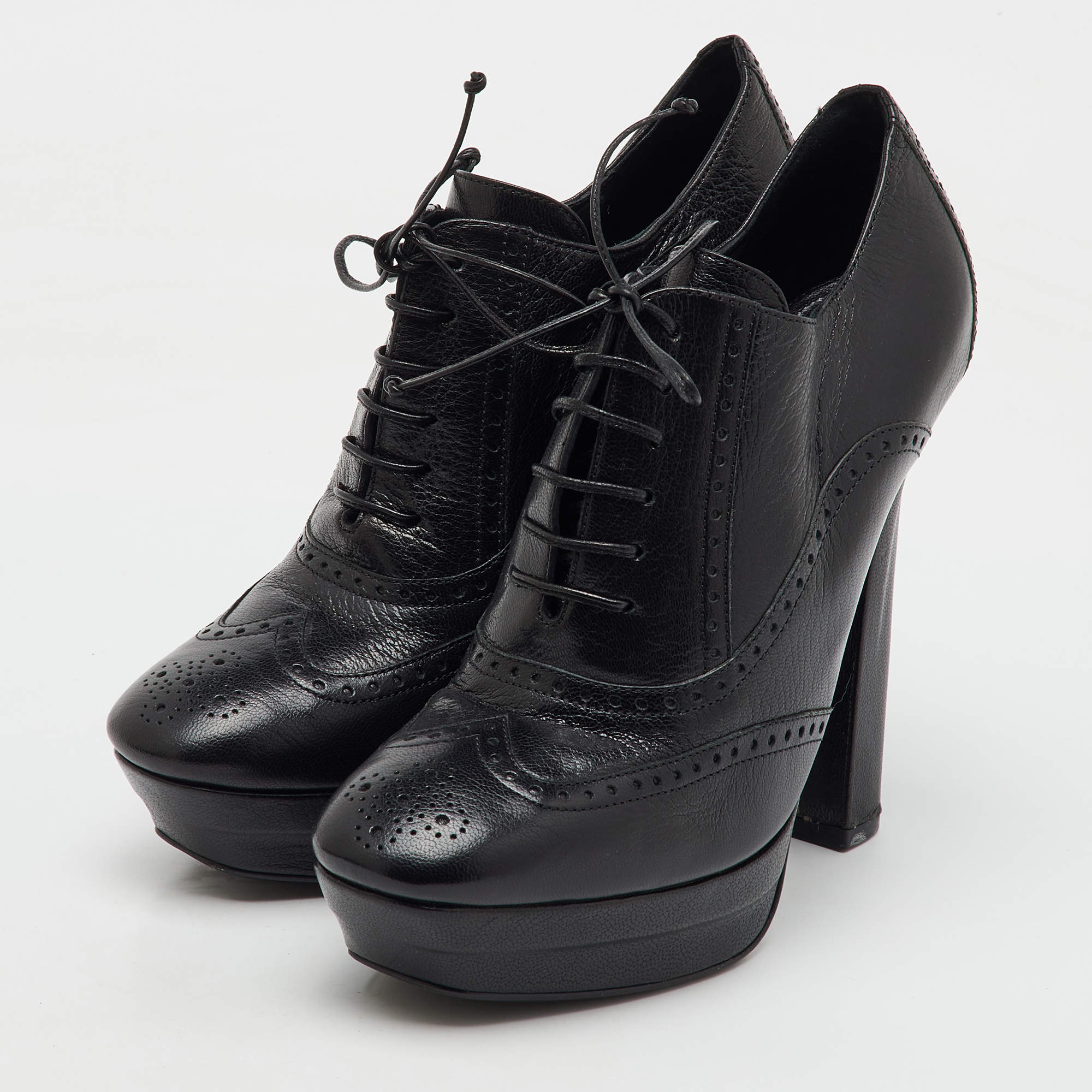 ショートブーツ・ブーティ Bottega Veneta Black Leather Ankle Boots Bottega Veneta Black Leather Lug Chelsea Ankle Boots Size 41