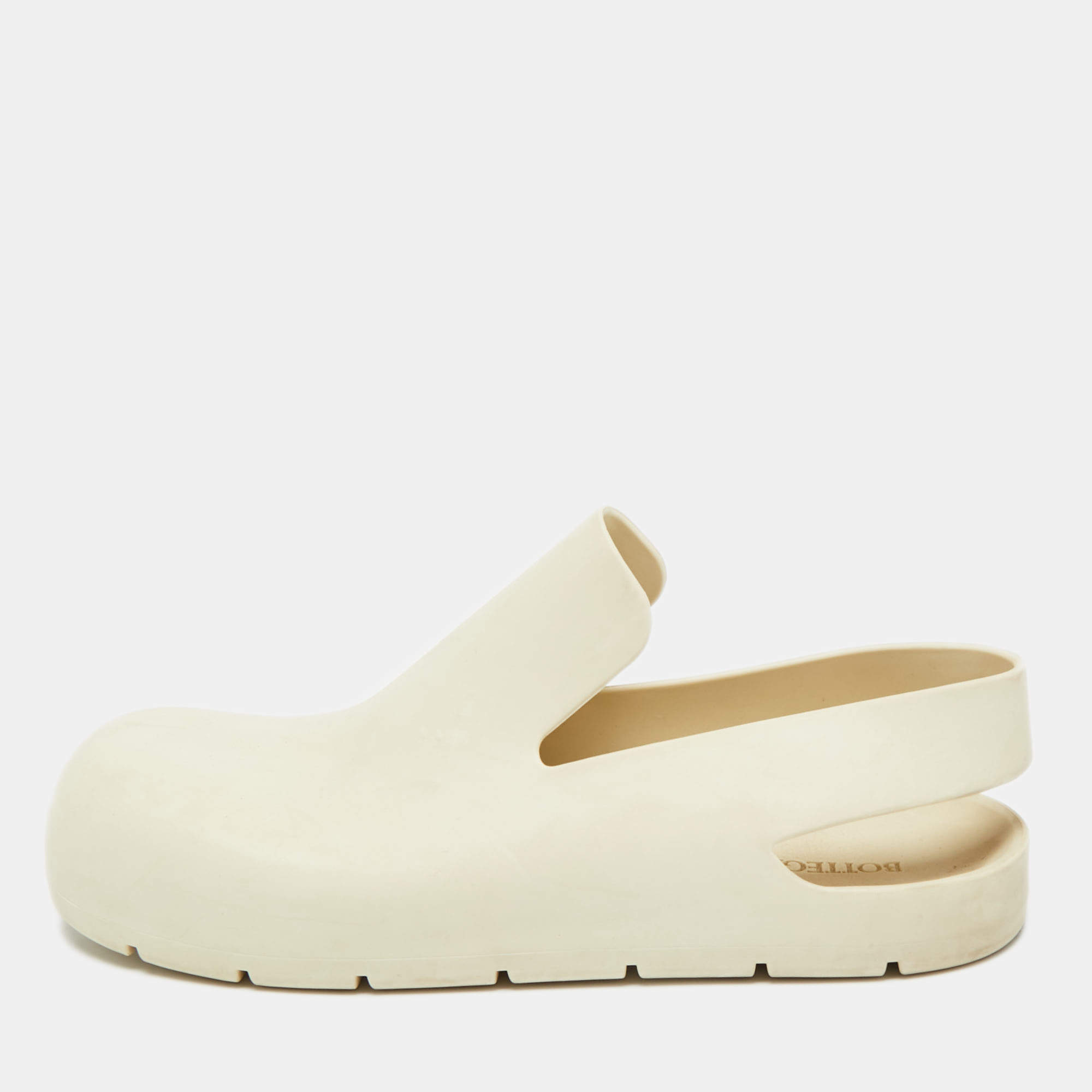 Pre Owned Bottega Veneta Cream Rubber Puddle Slingbacks Sandals Size 38