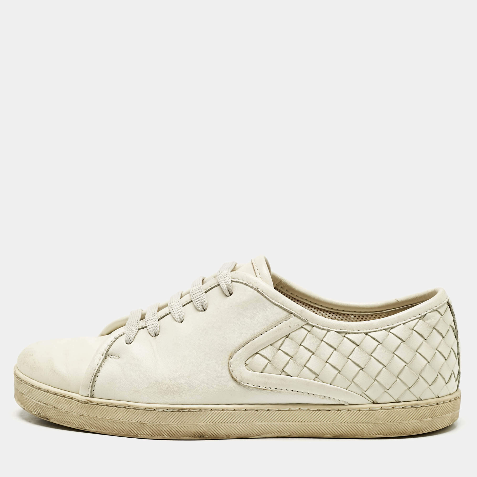 Pre Owned Bottega Veneta White Intrecciato Leather Low Top Sneakers Size 38