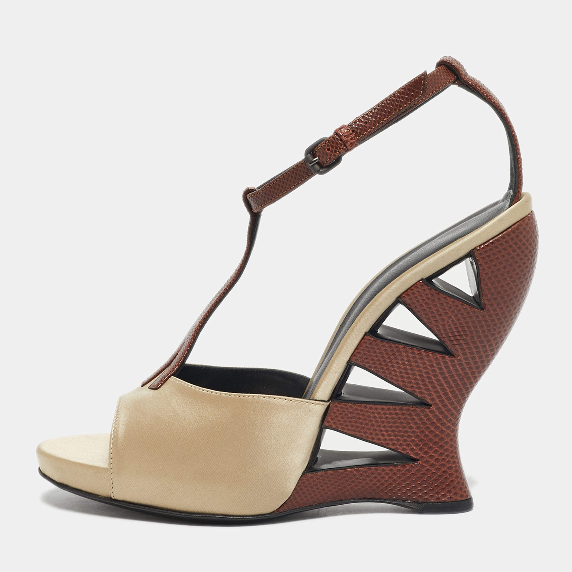 Pre Owned Bottega Veneta Beige/Silver Lizard Embossed Leather and Satin Wedge Sandals Size 39