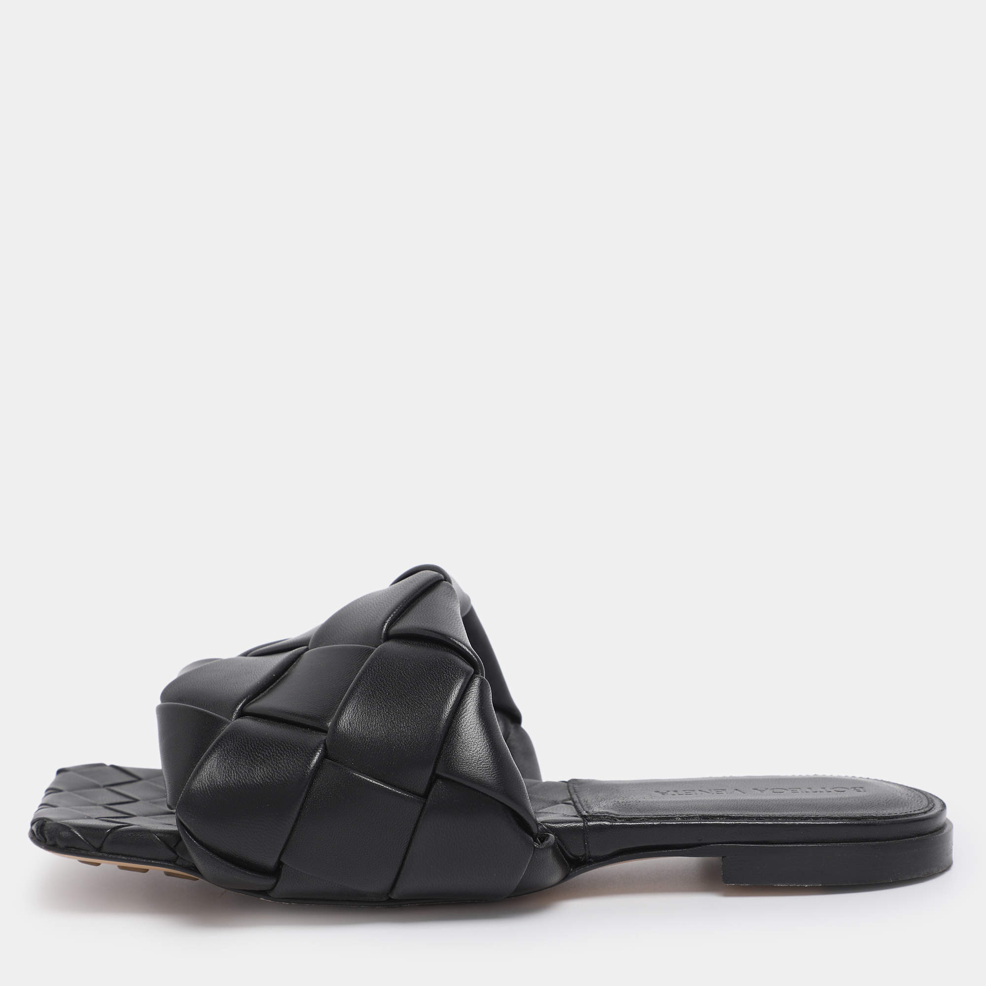 Pre Owned Bottega Veneta Black Intrecciato Leather Lido Flat Sandals Size 37