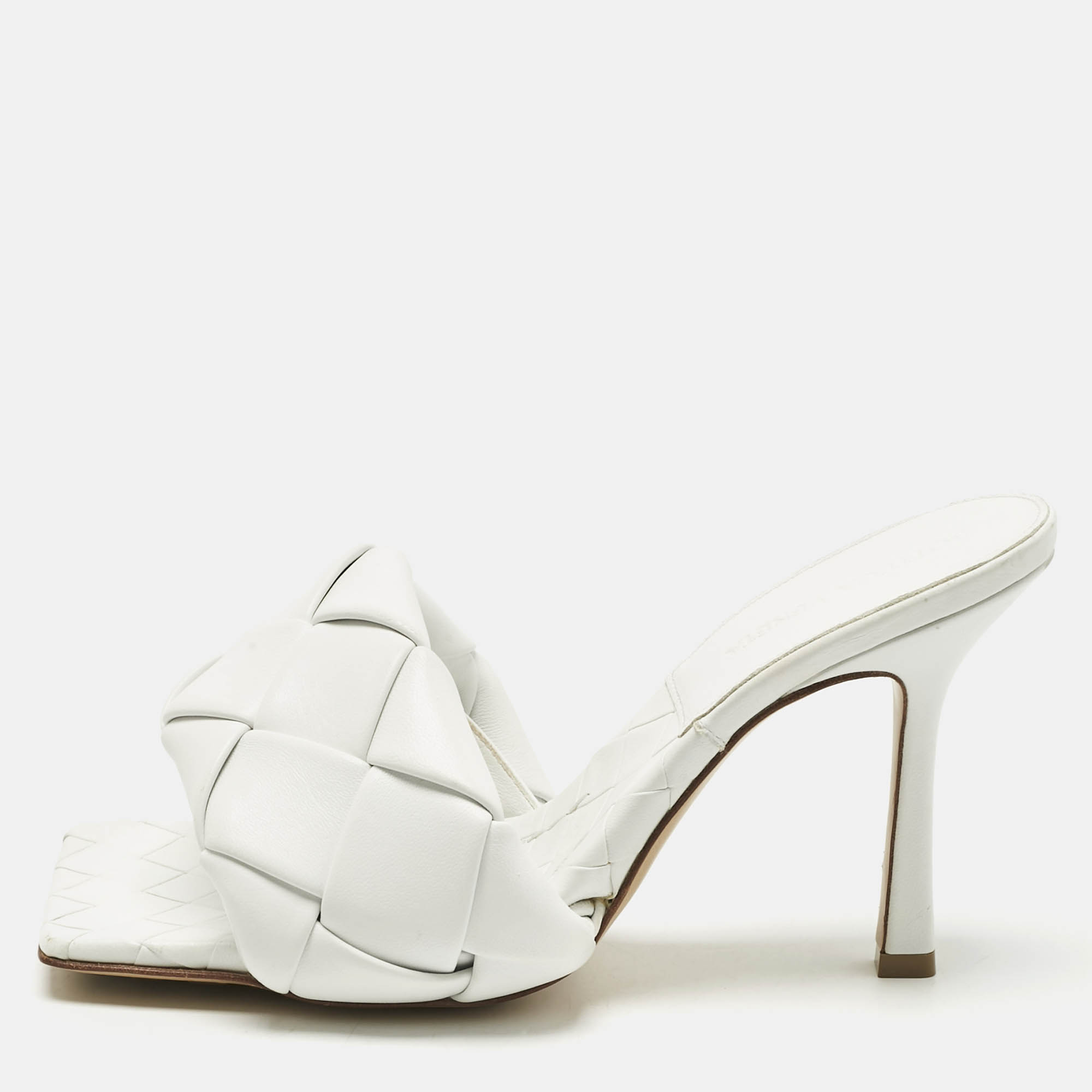 Pre Owned Bottega Veneta White Leather Intrecciato Lido Slide Sandals Size 37.5