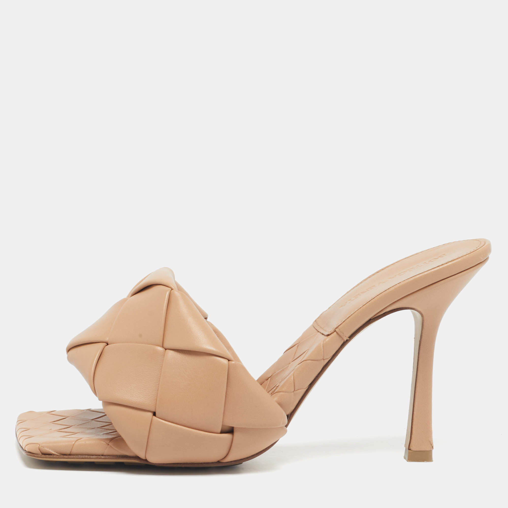 Pre Owned Bottega Veneta Beige Woven Leather Lido Slide Sandals Size 38