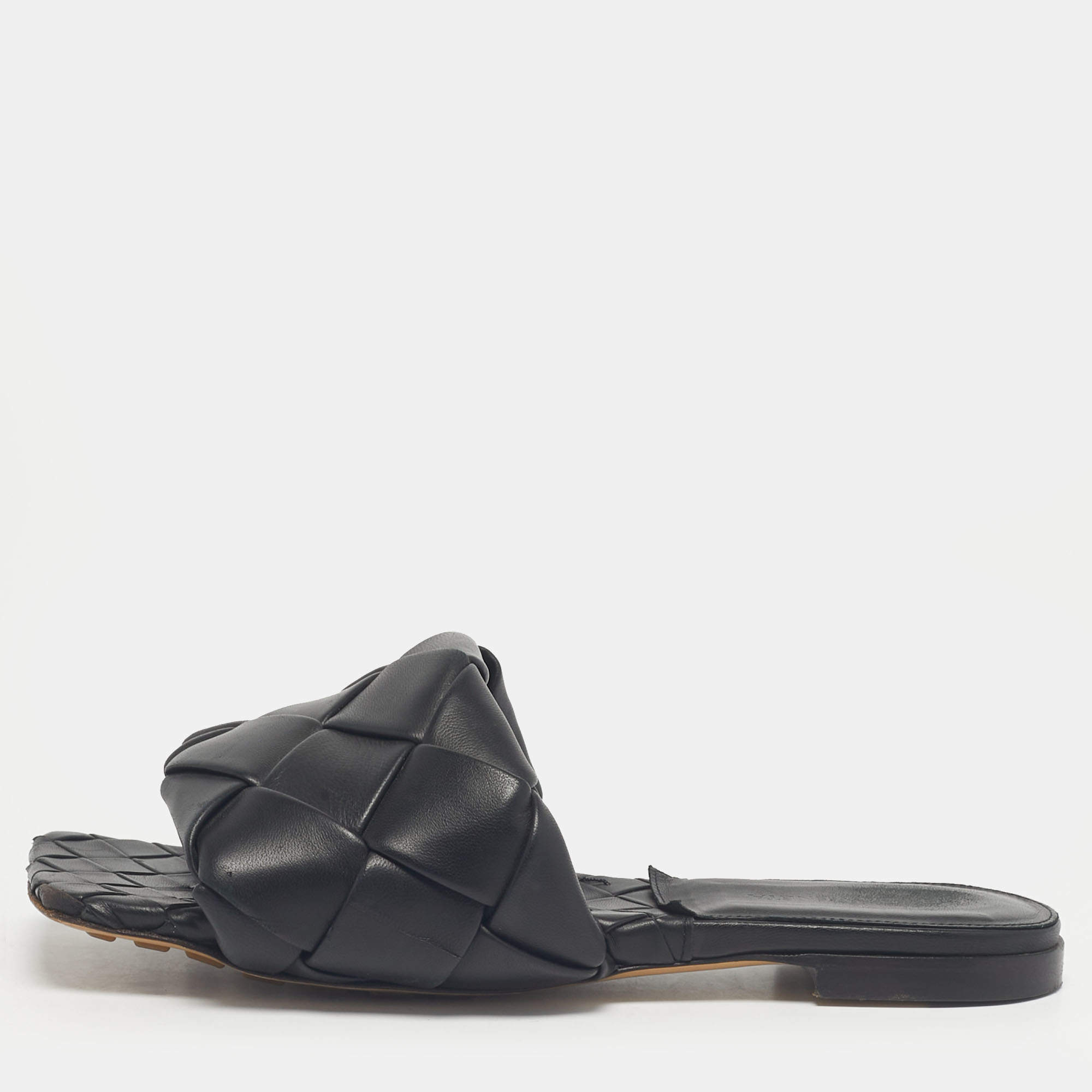 Pre Owned Bottega Veneta Black Woven Leather Lido Flat Slide Size 37.5